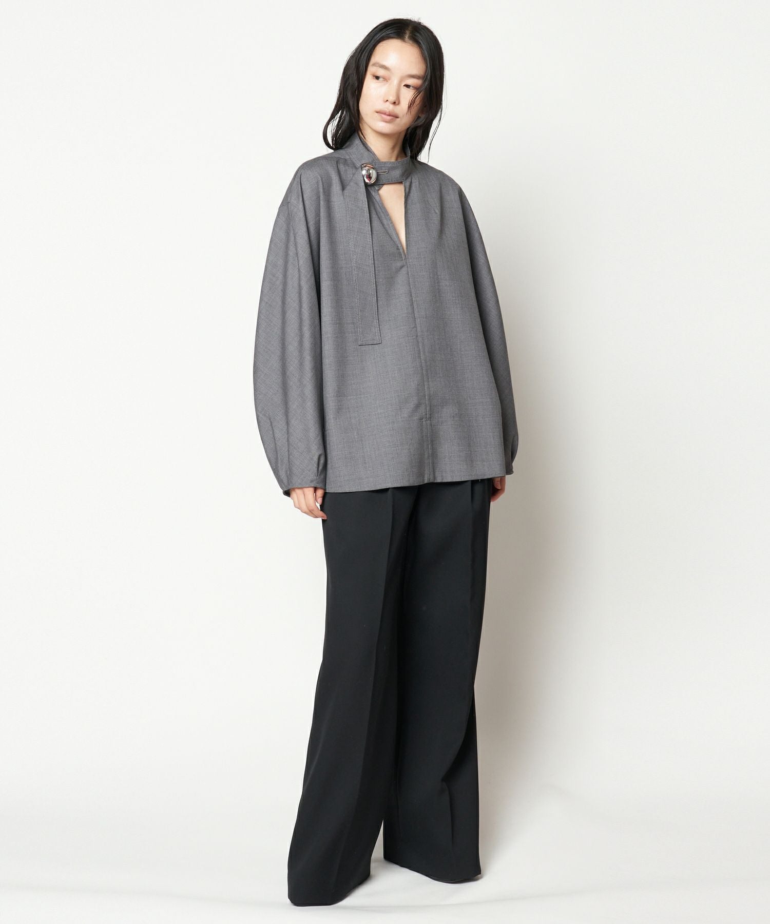 HARUNOBUMURATA(ハルノブムラタ)】 HEPBURN-WOOL SHIRT BUTTON TOP