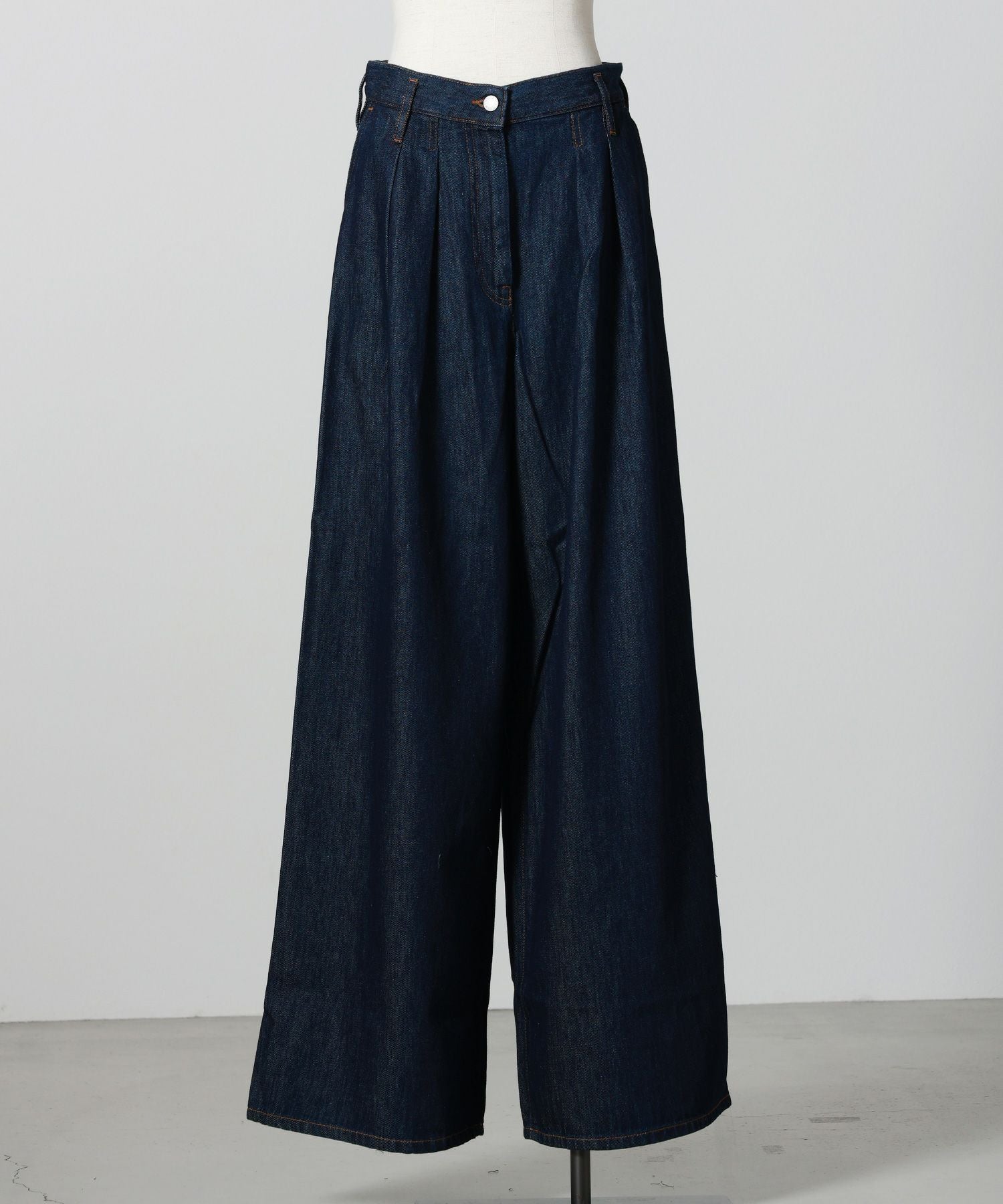 DRIES VAN NOTEN(ドリス ヴァン ノッテン)】 ワイドプリーツ・ジーンズ