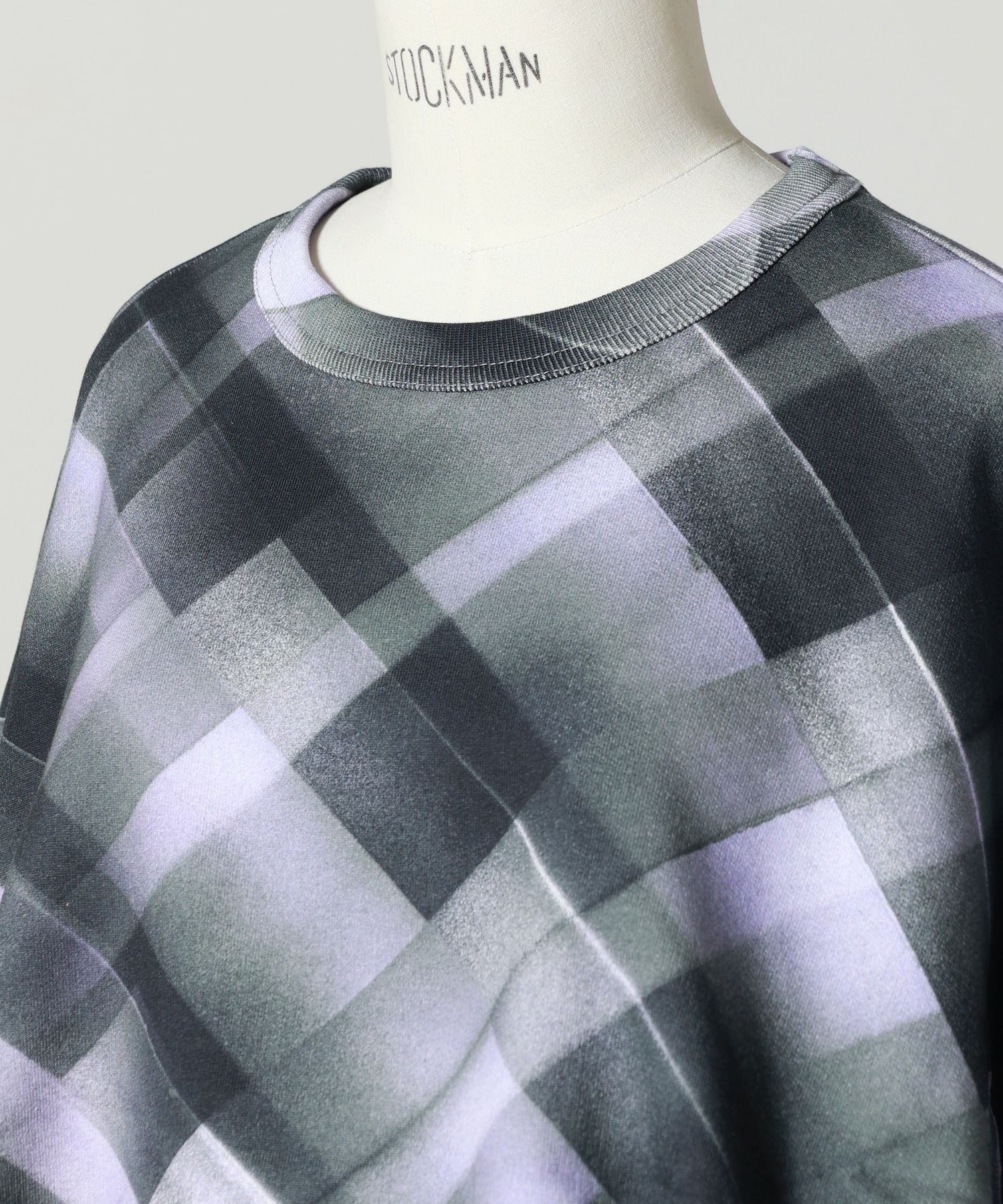 DRIES VAN NOTEN(ドリス ヴァン ノッテン)】 ドレープスウェットシャツ DRIES VAN NOTEN(ドリス ヴァン ノッテン)】 ドレープスウェットシャツ