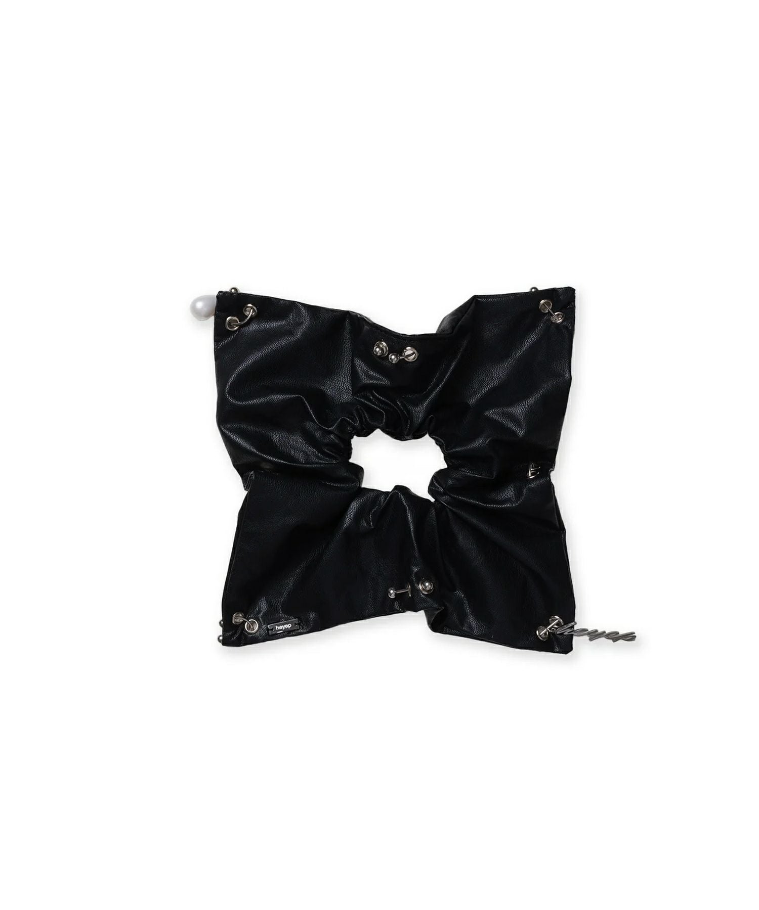 HEYEP(ヘイップ)】 Faux Leather Piercing Detail Scrunchie｜PARIGOT