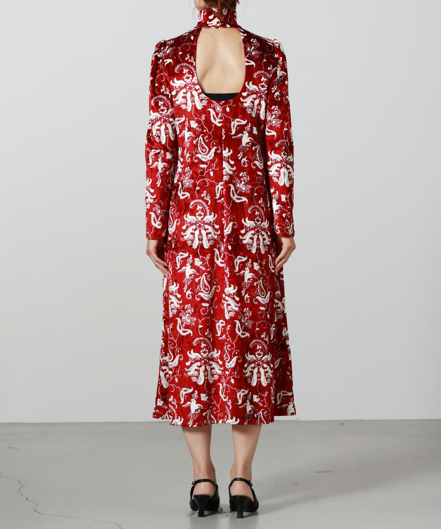 Mame Kurogouchi(マメ クロゴウチ)】 Velour Jersey High Neck Dress