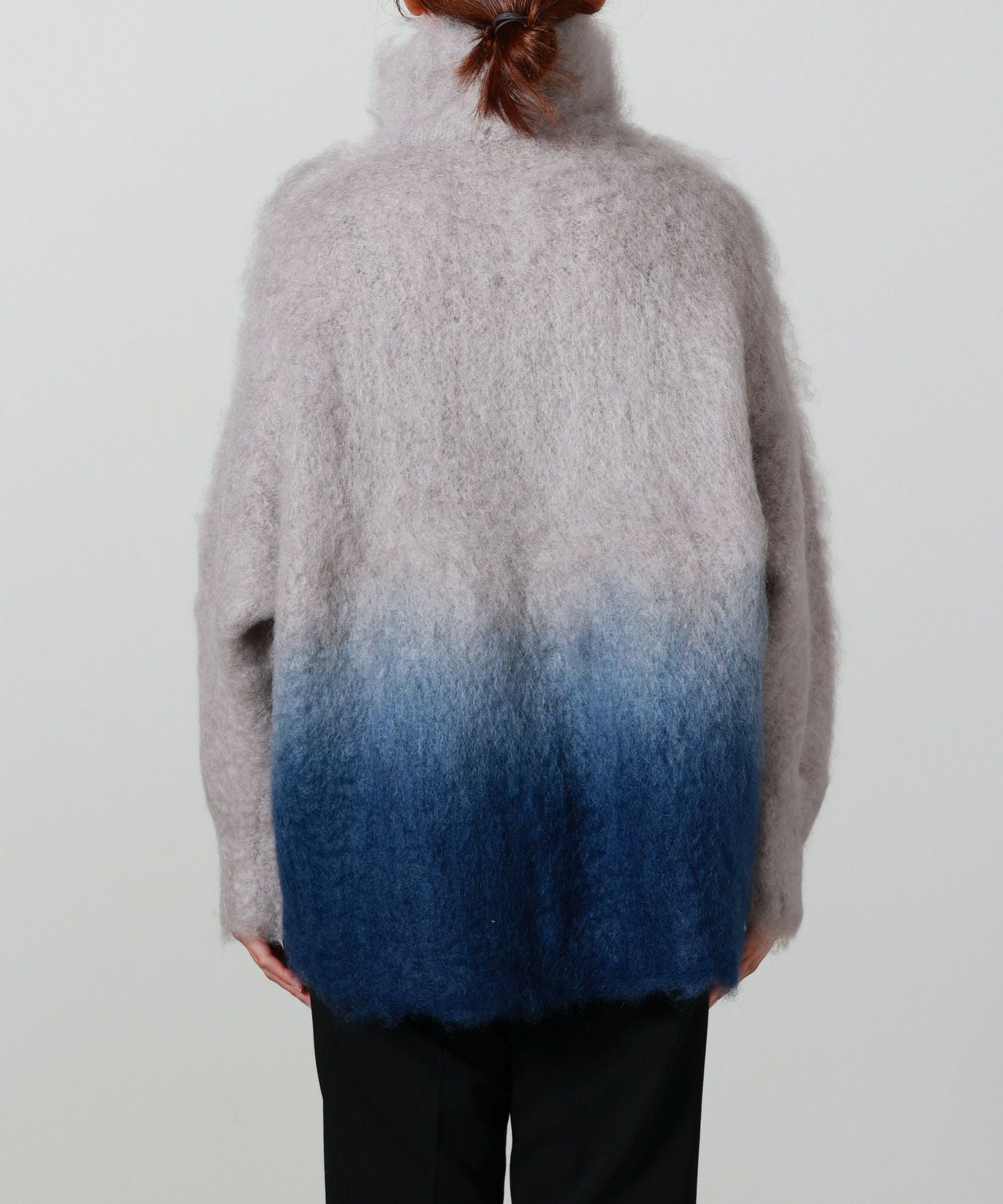 Mame Kurogouchi(マメ クロゴウチ)】 Fur Knitted High Neck Top
