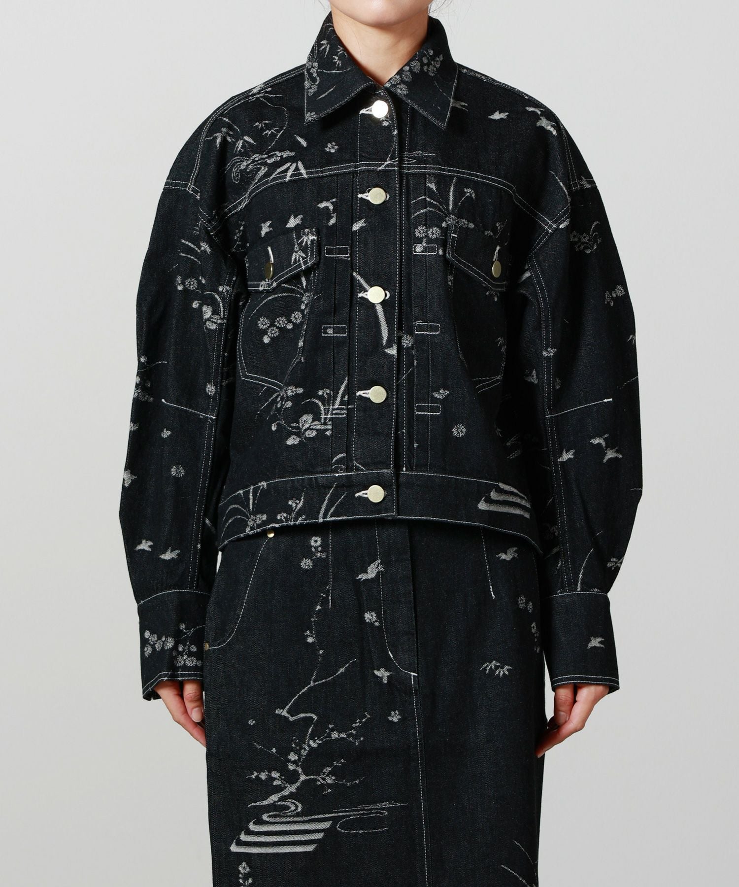 Mame Kurogouchi(マメ クロゴウチ)】 Nature Pattern Jacquard Short