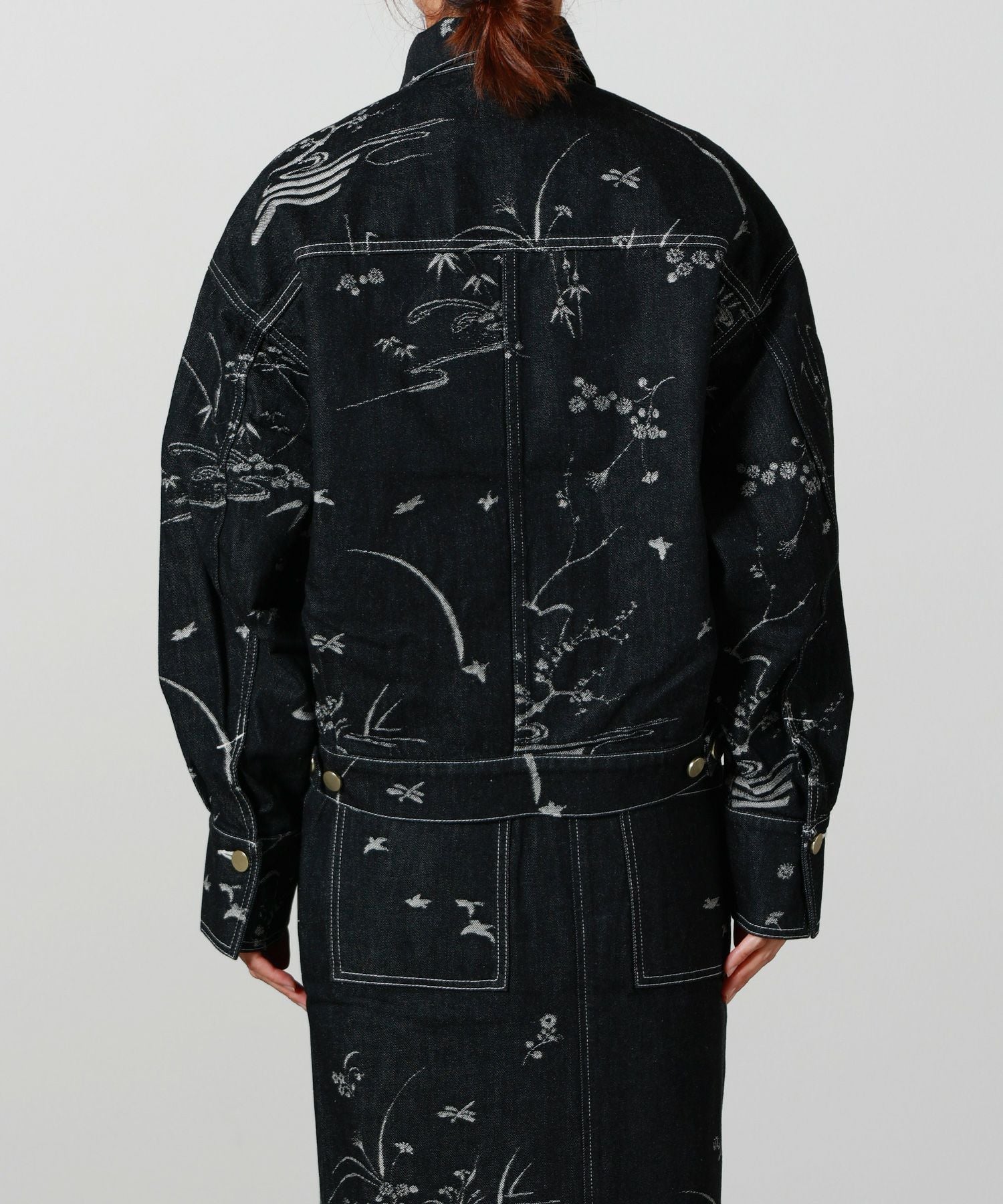 Mame Kurogouchi(マメ クロゴウチ)】 Nature Pattern Jacquard Short