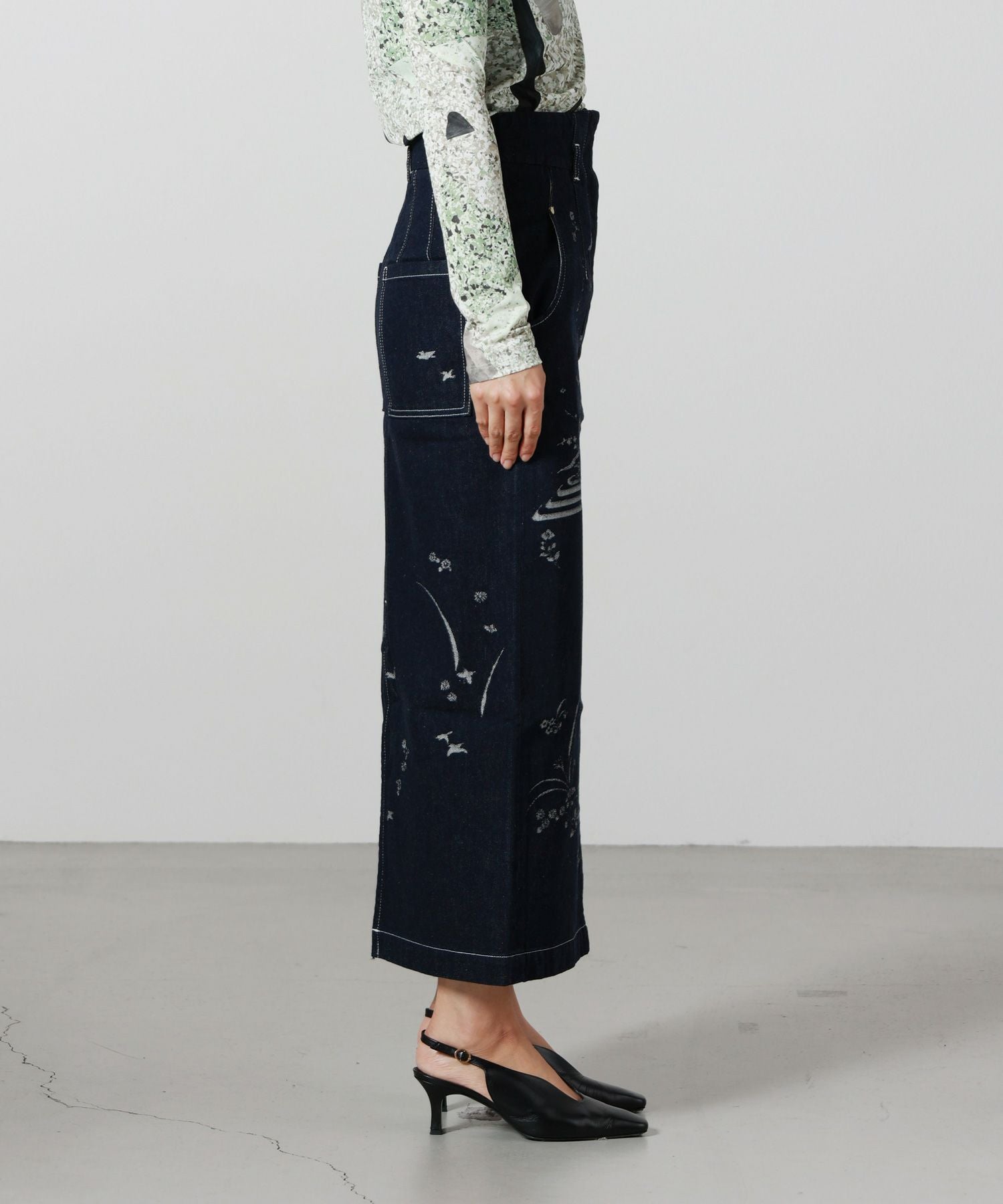 Mame Kurogouchi(マメ クロゴウチ)】 Nature Pattern Jacquard Denim