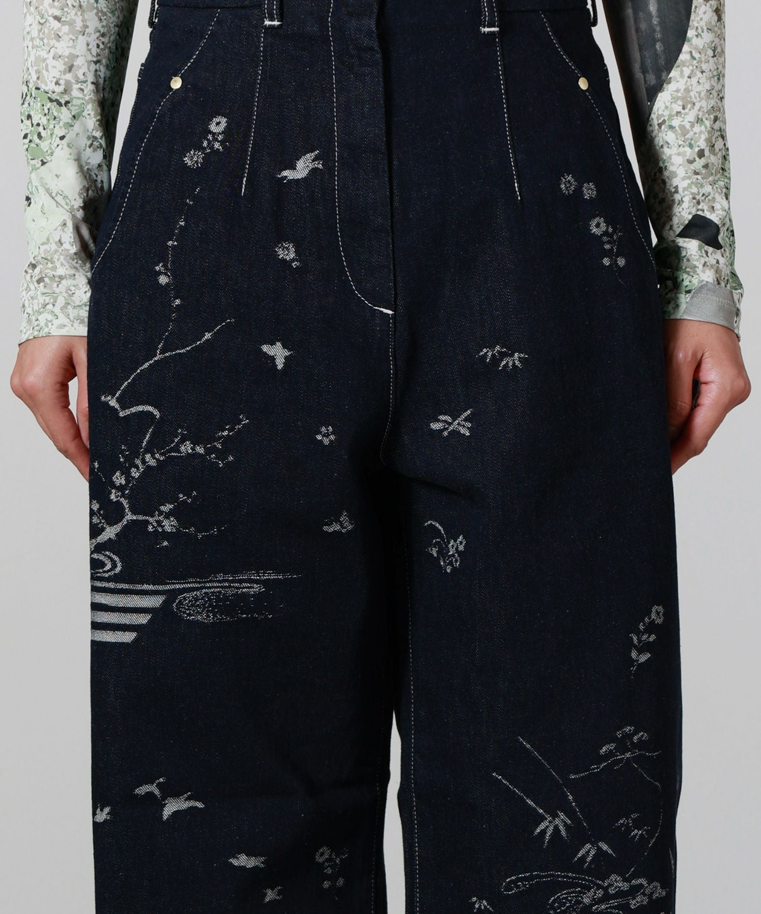 Mame Kurogouchi(マメ クロゴウチ)】 Nature Pattern Jacquard Wide