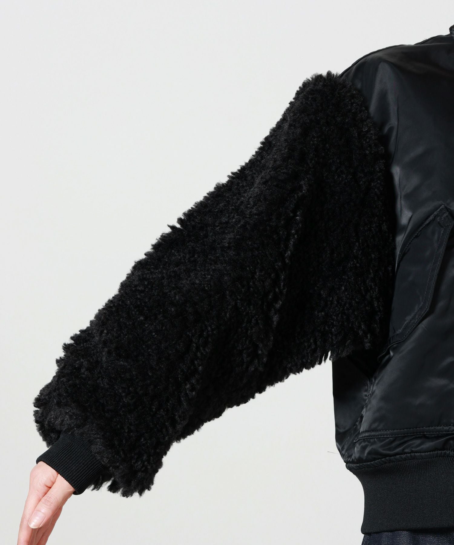 HYKE(ハイク)】 FAUX SHEARLING TYPE CWU-45/P JACKET｜PARIGOT ONLINE