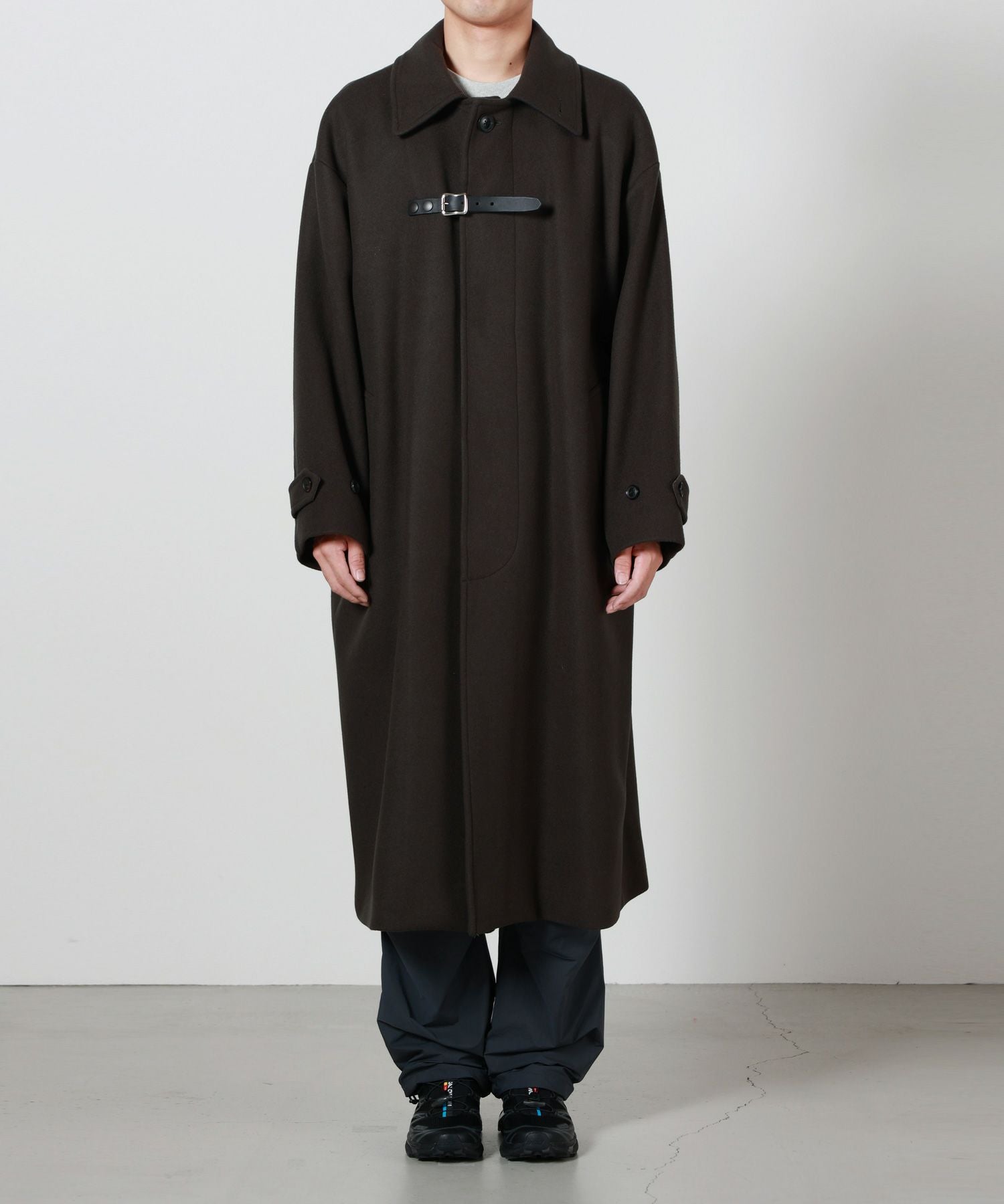 YOKE(ヨーク)】 ウールメルトンビッグバルマカーンコート｜PARIGOT