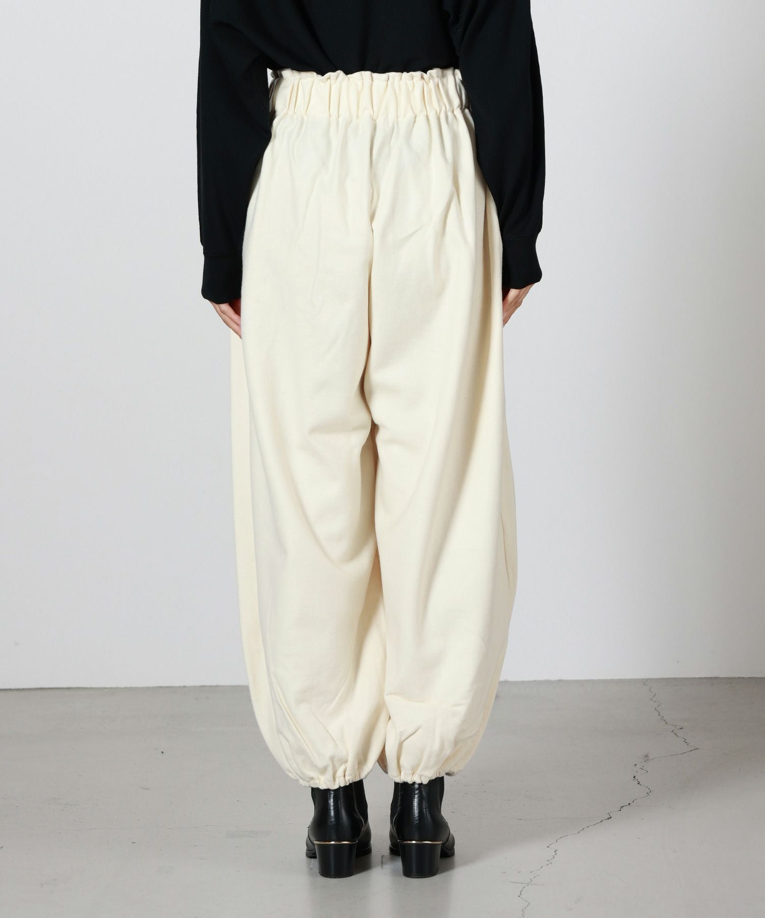 IIROT(イロット)】 Wool Balloon Trousers｜PARIGOT ONLINE（パリゴ