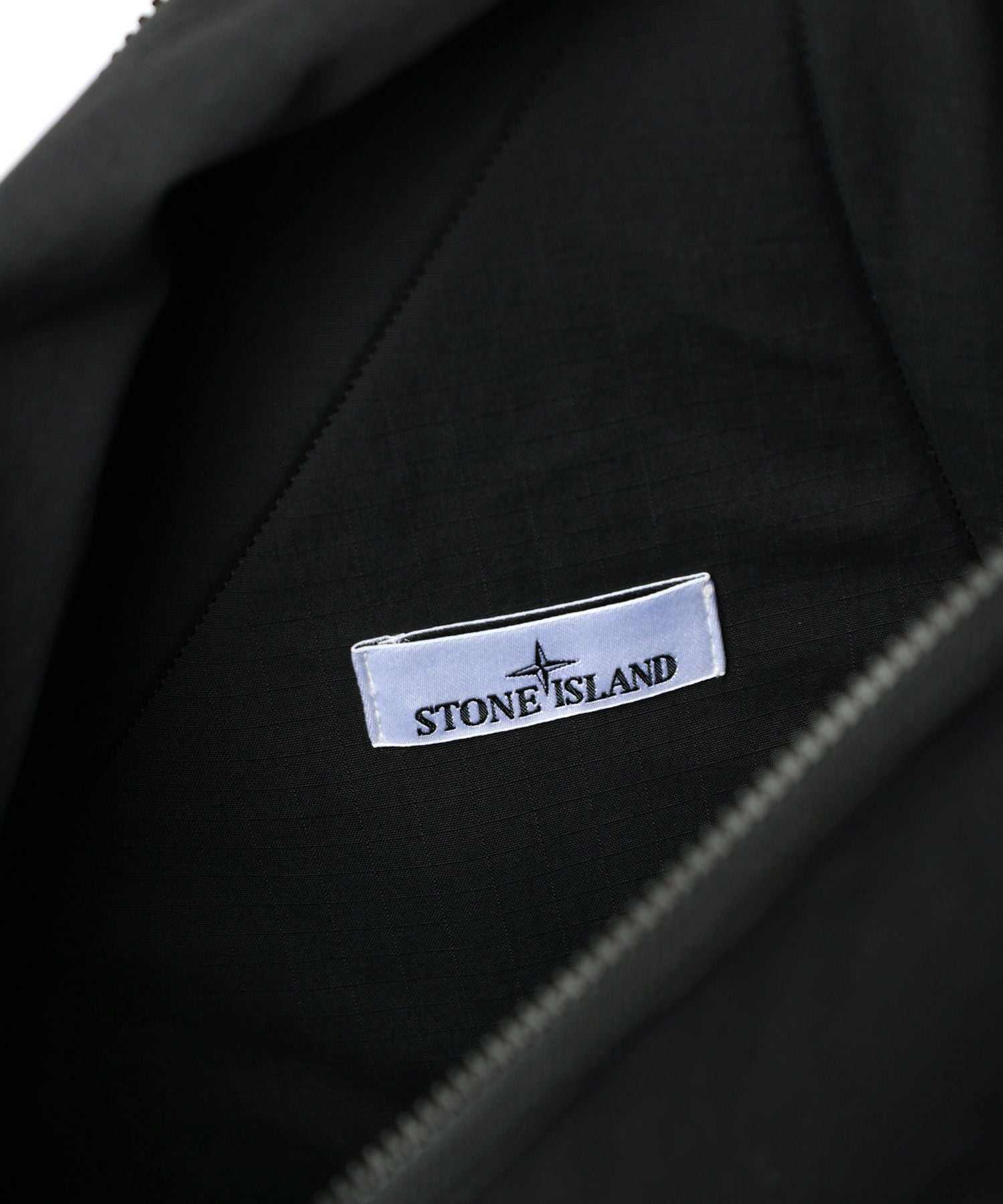 STONE ISLAND(ストーンアイランド)】 ショルダーバックパック｜PARIGOT