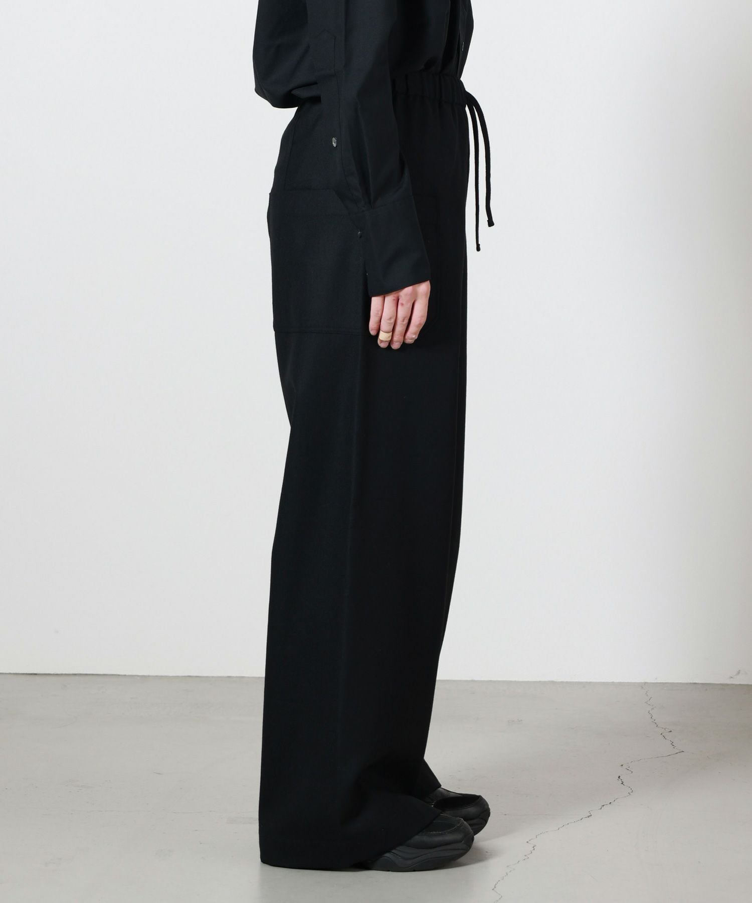 MARINA YEE(マリナイー)】 Wide-legged elasticated trousers｜PARIGOT