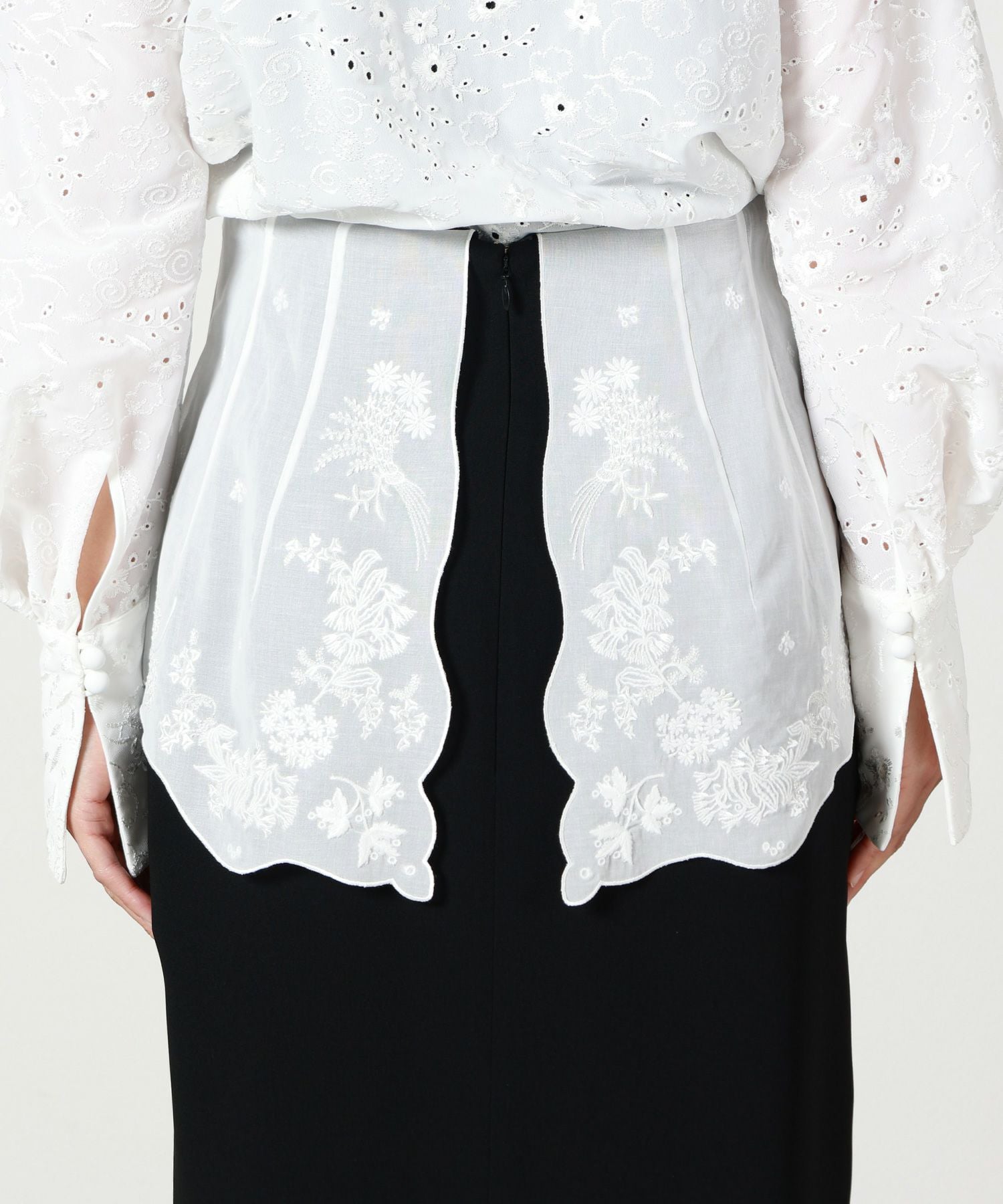 Mame Kurogouchi(マメ クロゴウチ)】 Triacetate Georgette Embroidery
