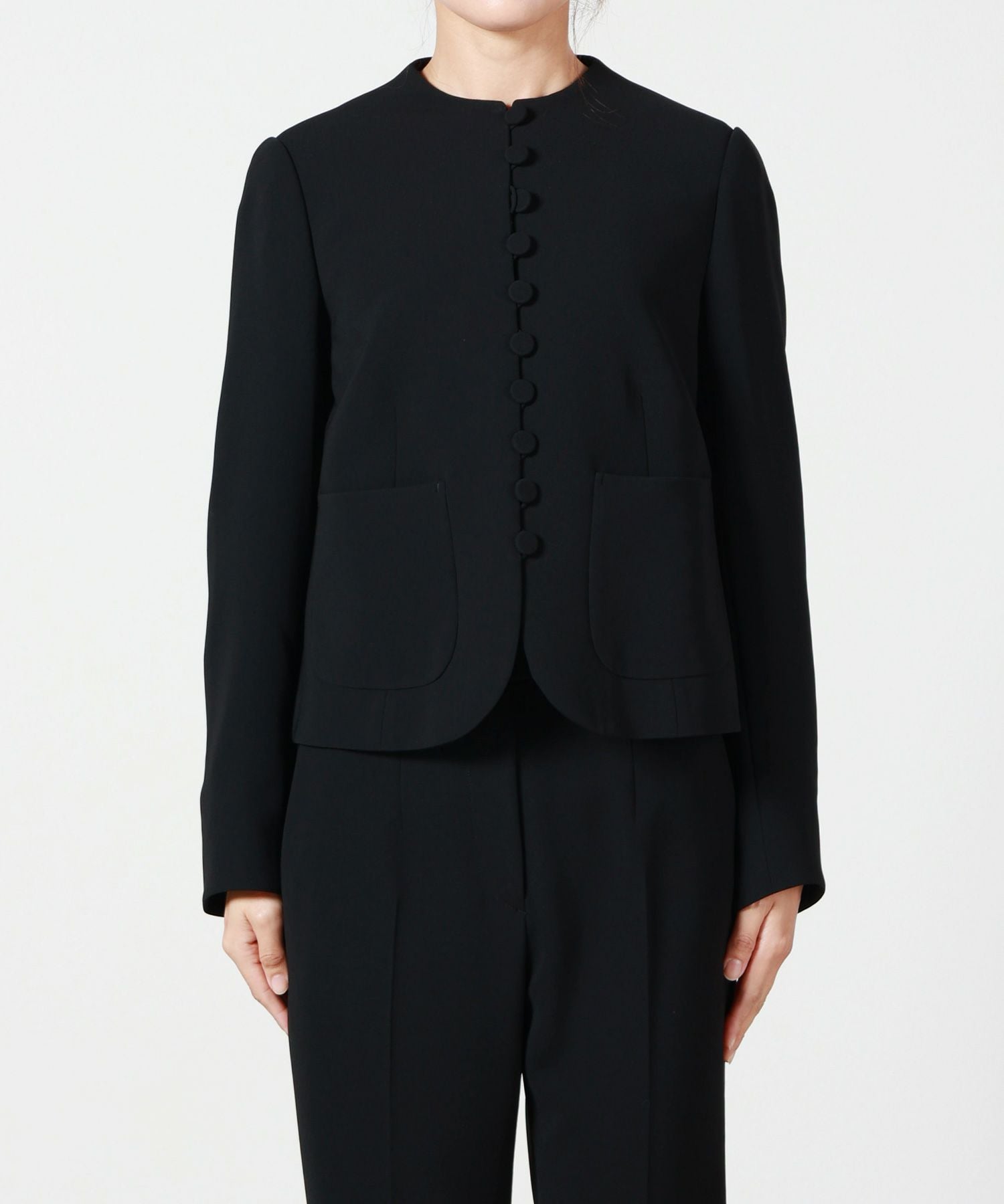 Mame Kurogouchi(マメ クロゴウチ)】 Acetate Polyester Collarless