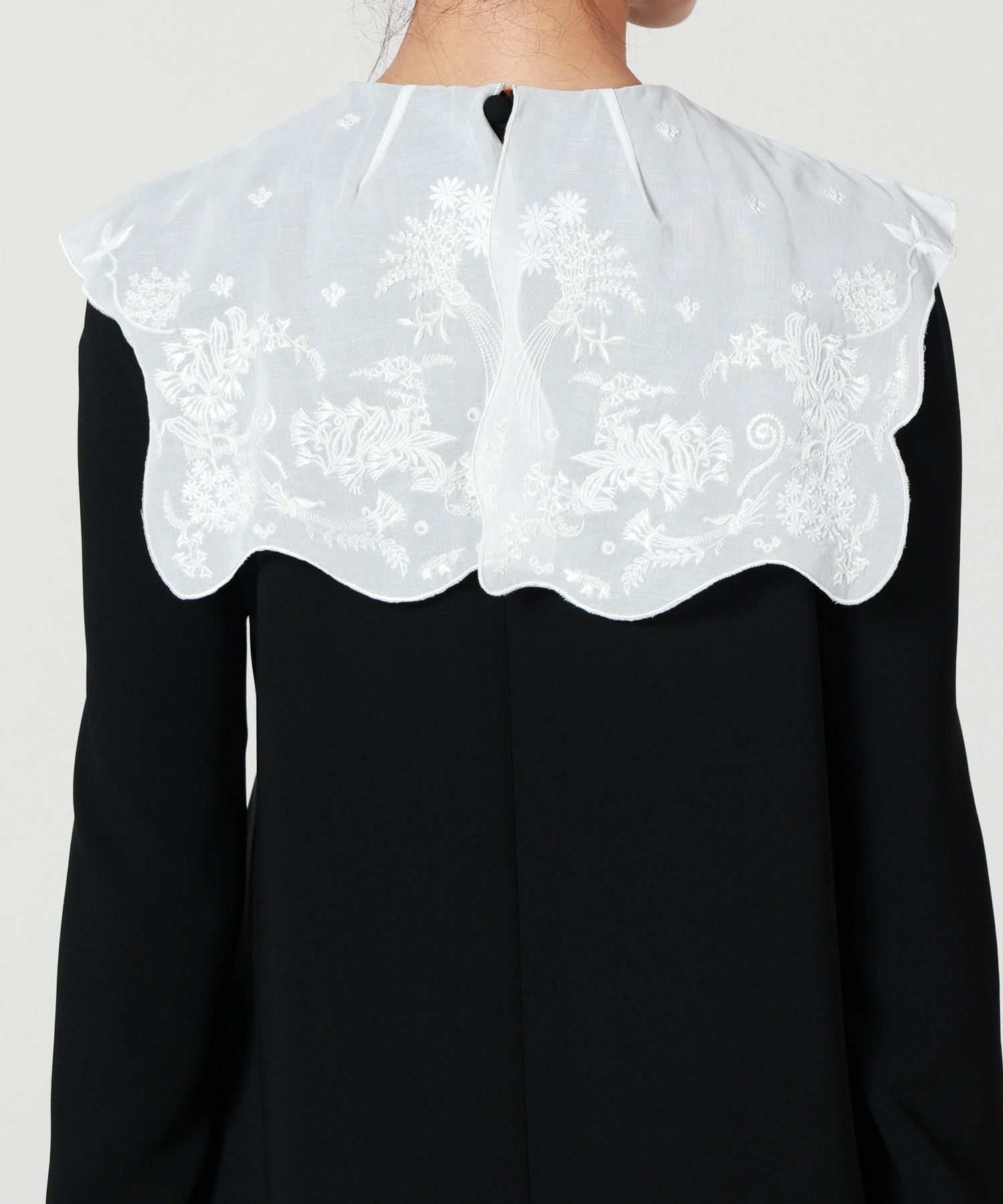 Mame Kurogouchi(マメ クロゴウチ)】 Triacetate Georgette Embroidery