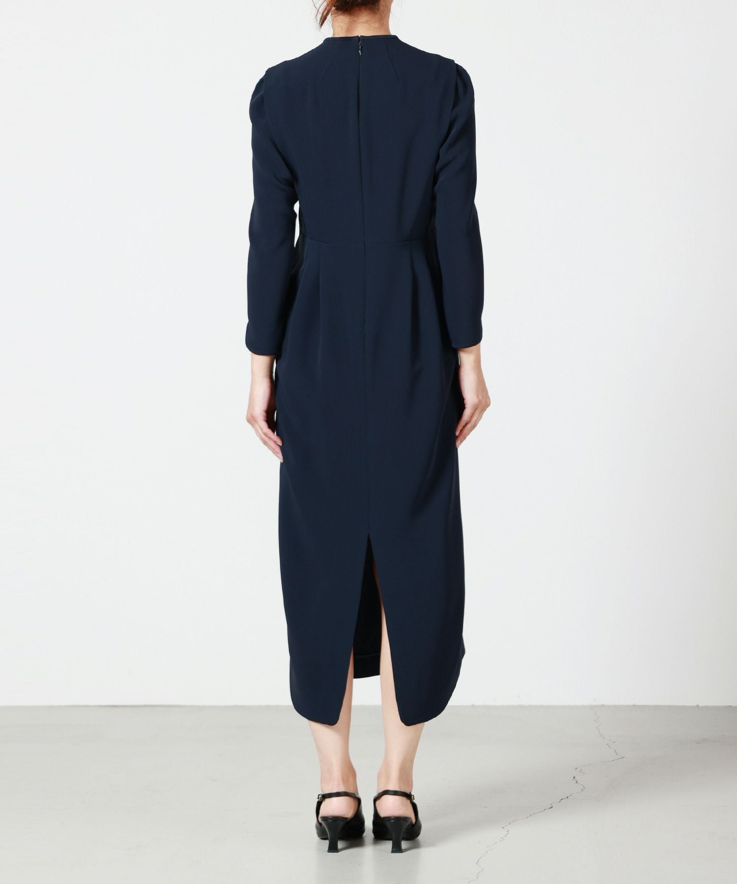 Mame Kurogouchi(マメ クロゴウチ)】 Triacetate Georgette V-Neck
