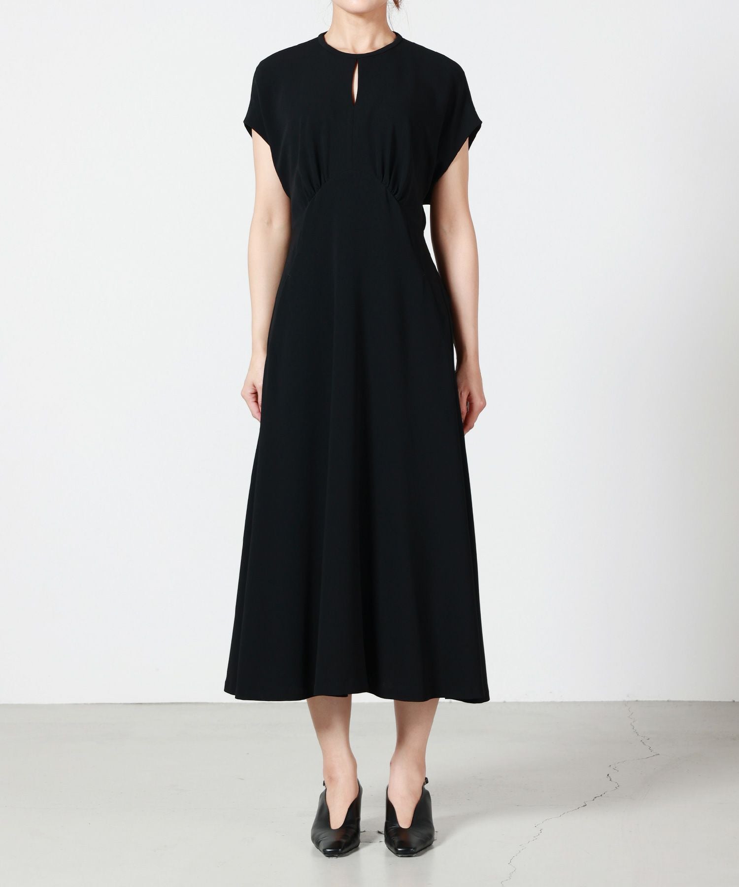 Mame Kurogouchi(マメ クロゴウチ)】 Triacetate Georgette