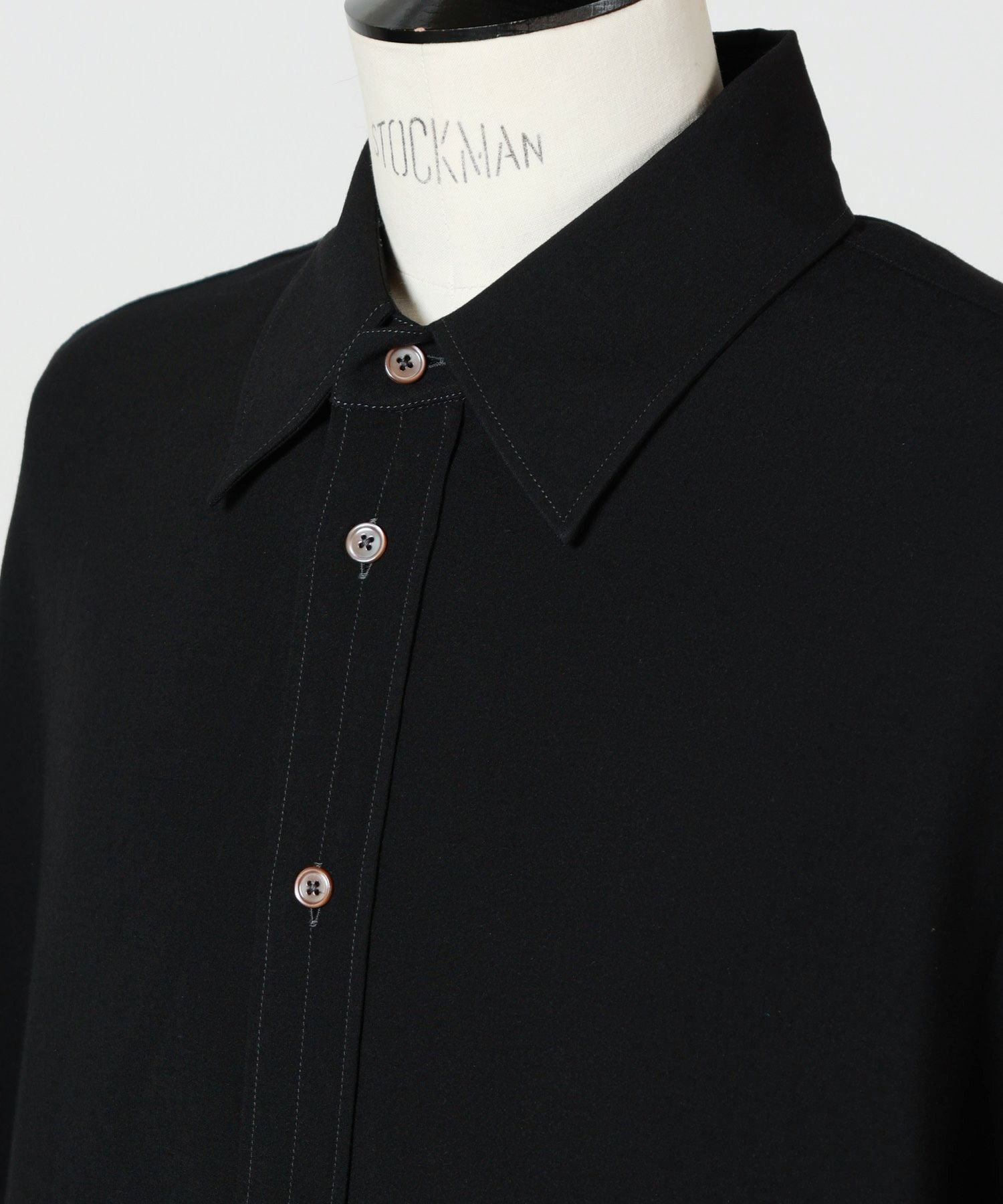 LEMAIRE ポロシャツ メンズ ブラック サイズM LEMAIRE（ポロシャツ）のフリマアイテム一覧