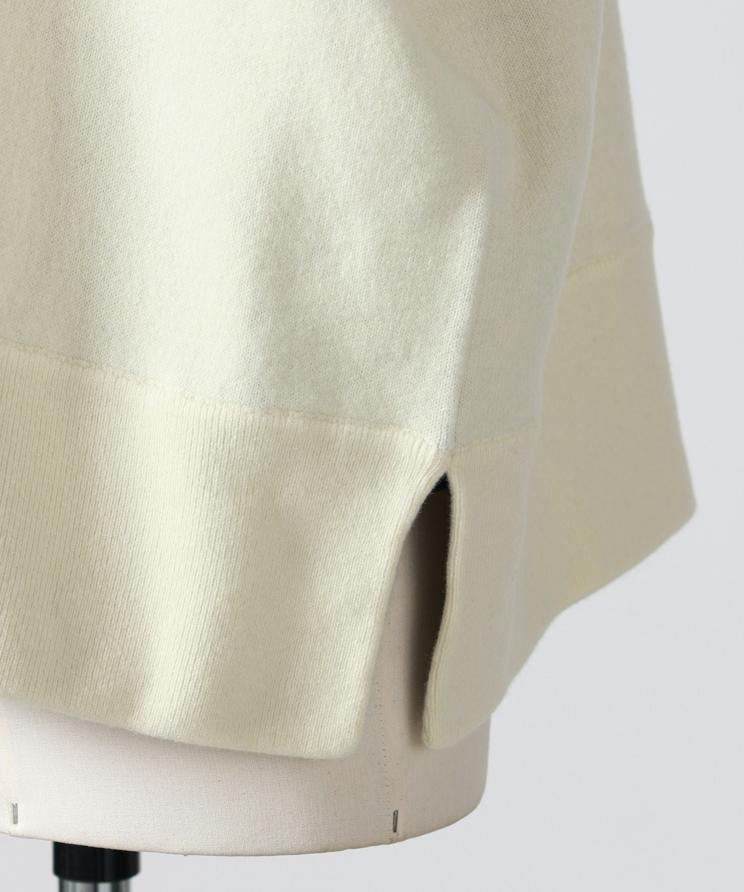ENFOLD(エンフォルド)】 REVERSIBLE PULLOVER｜PARIGOT ONLINE（パリゴ