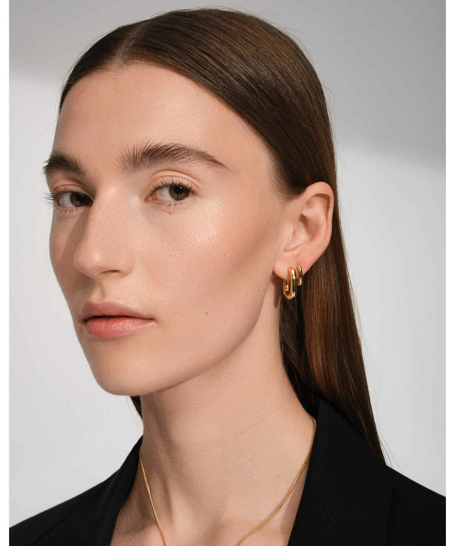 TOM WOOD(トムウッド)】 Frame Hoops Small Gold ピアス｜PARIGOT