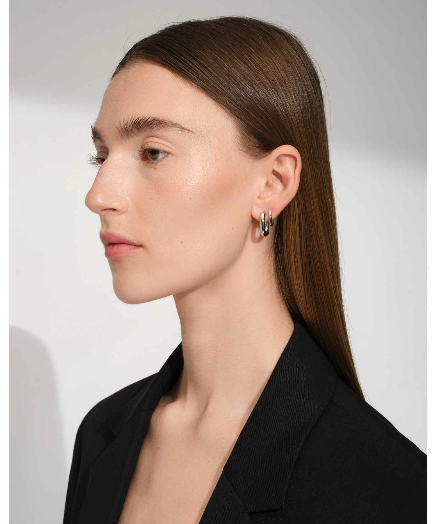 トムウッド※片耳のみ Oyster Hoops Medium ピアス トムウッド TOM WOOD Oyster Hoops Medium E39OYM01NAS925 / 101215