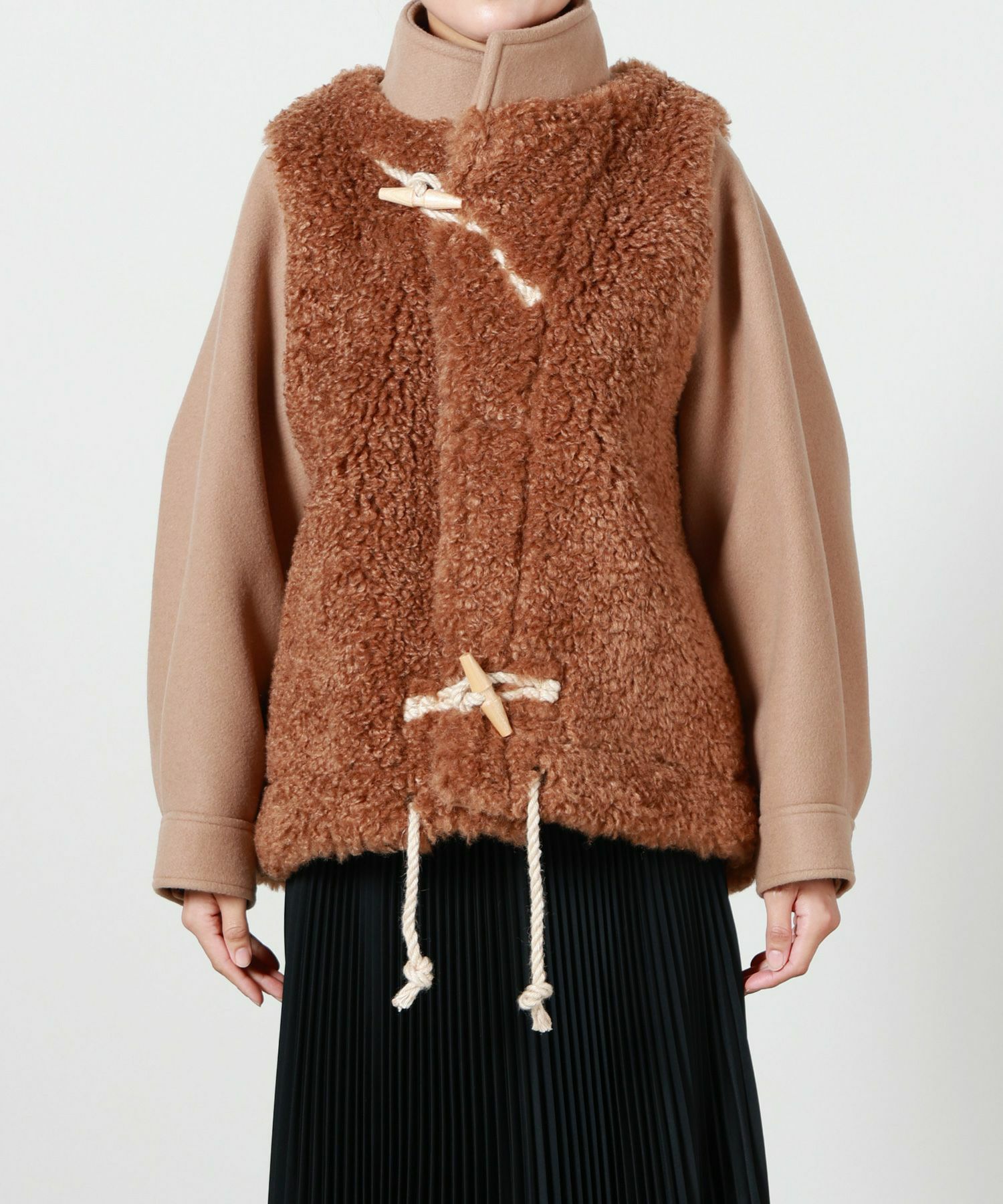 HYKE(ハイク)】 DOUBLE FACE FAUX SHERLING DUFFLE JACKET｜PARIGOT