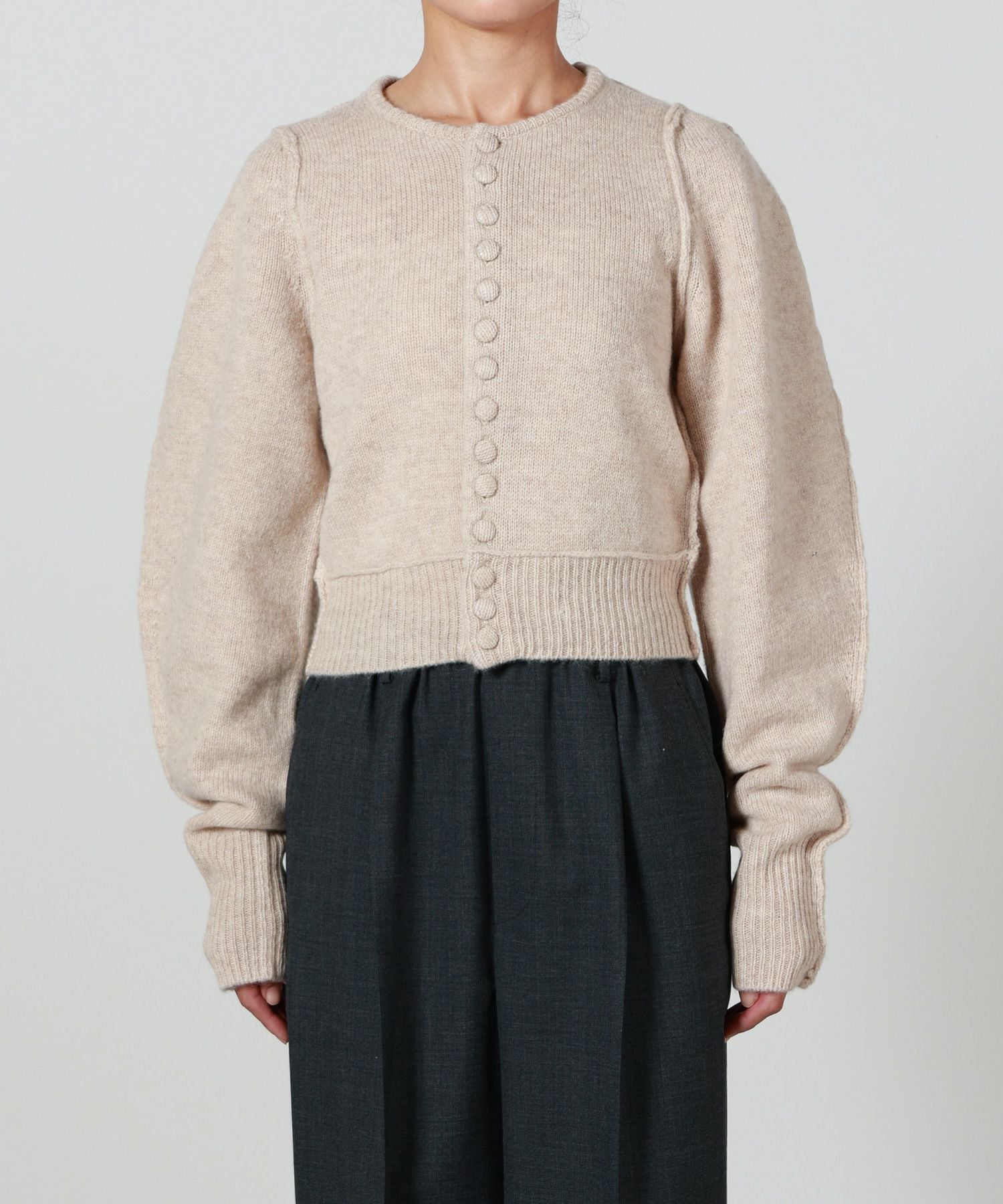 INSCRIRE(アンスクリア)】 Shoulder Cardigan｜PARIGOT ONLINE（パリゴ