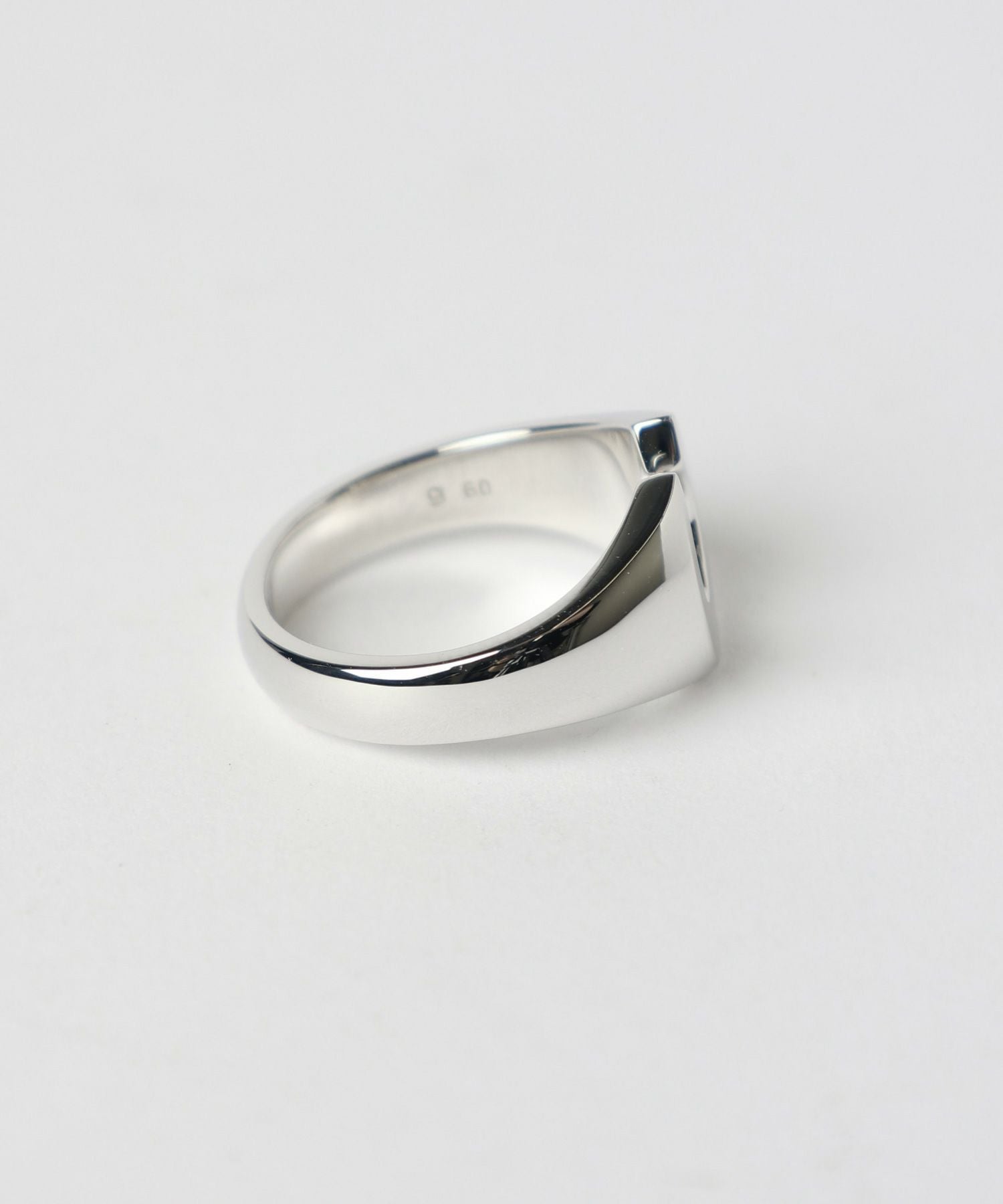 TOM WOOD(トムウッド)】 Felix Small リング｜PARIGOT ONLINE（パリゴ