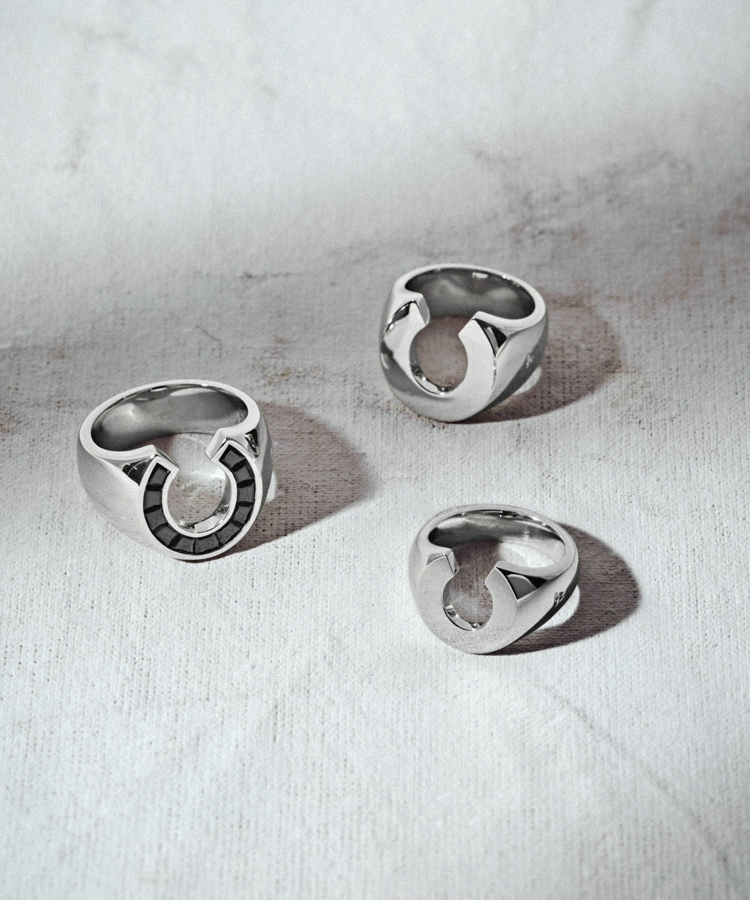 TOM WOOD(トムウッド)】 Felix Black Spinel リング｜PARIGOT ONLINE