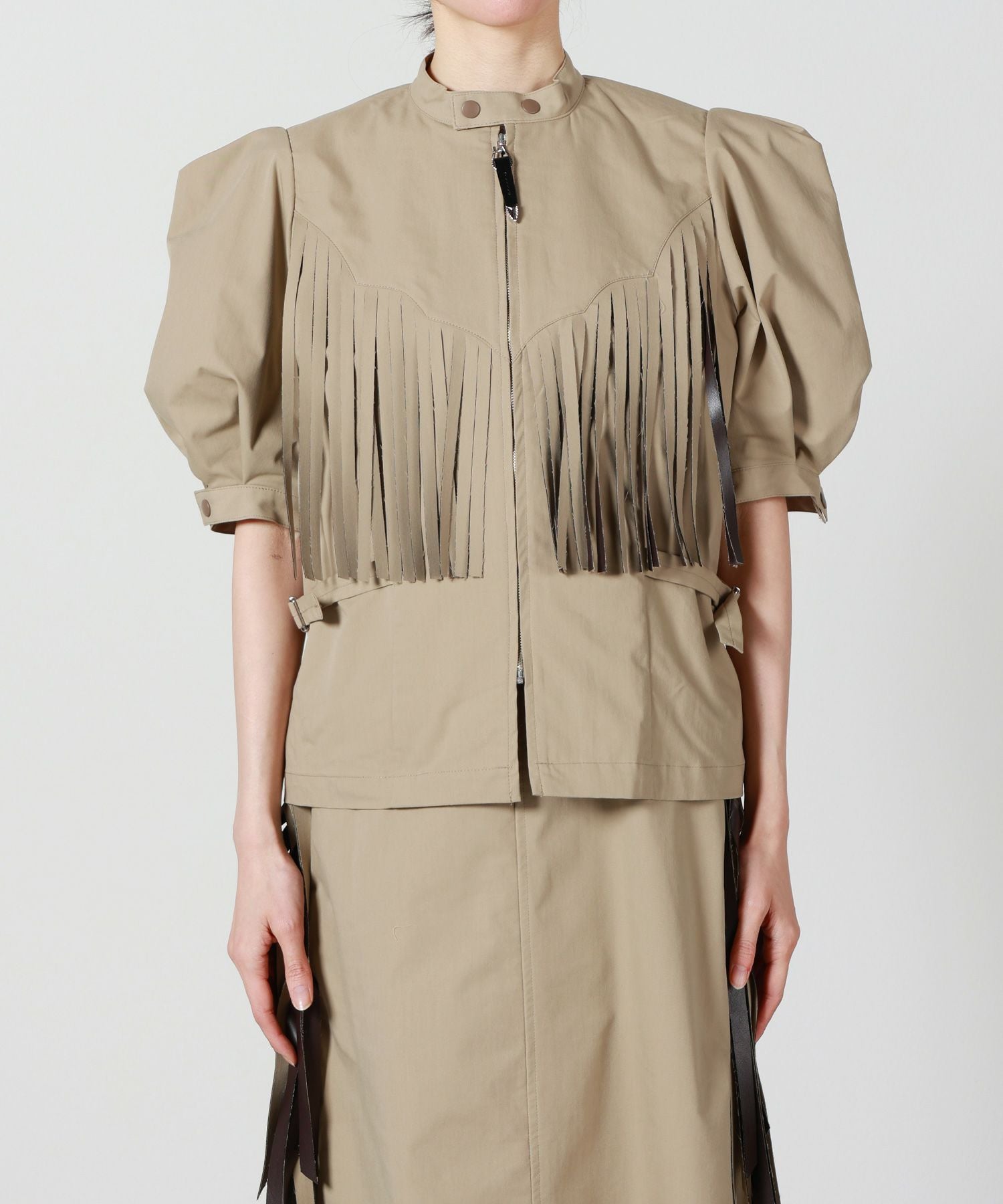 TOGA PULLA(トーガプルラ)】 TWILL FRINGE BLOUSE｜PARIGOT ONLINE