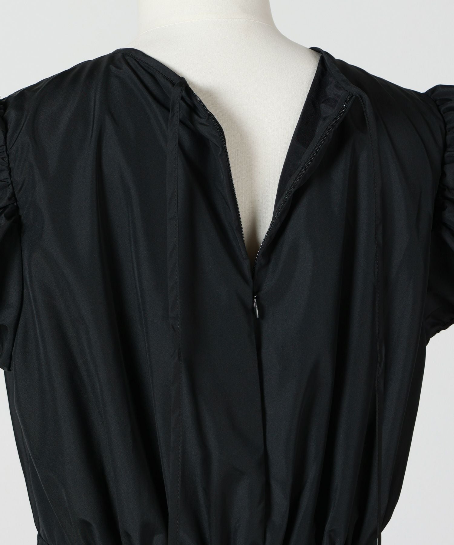 Cecilie Bahnsen(セシリー バンセン)】 CBCILIA DRESS｜PARIGOT ONLINE