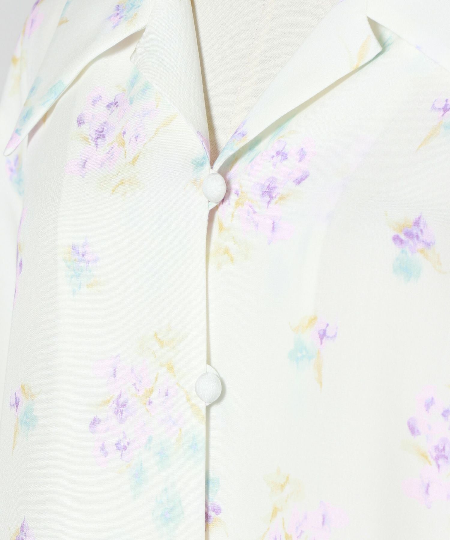 Mame Kurogouchi(マメ クロゴウチ)】 Floral Motif Printed Shirt