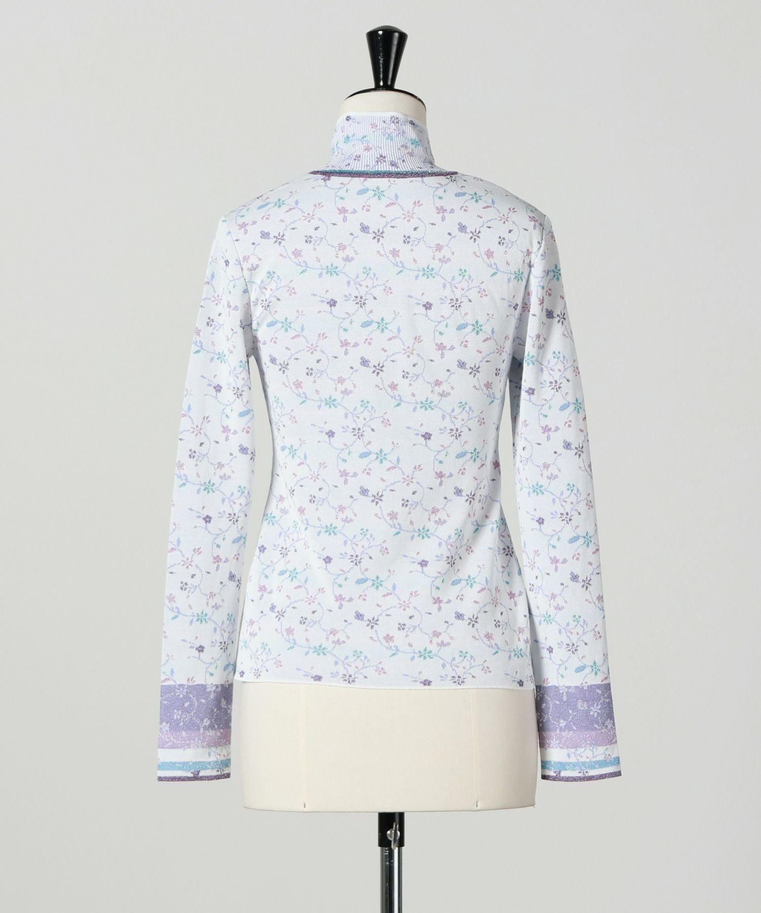 Mame Kurogouchi(マメ クロゴウチ)】 Floral Motif Glitter High Neck