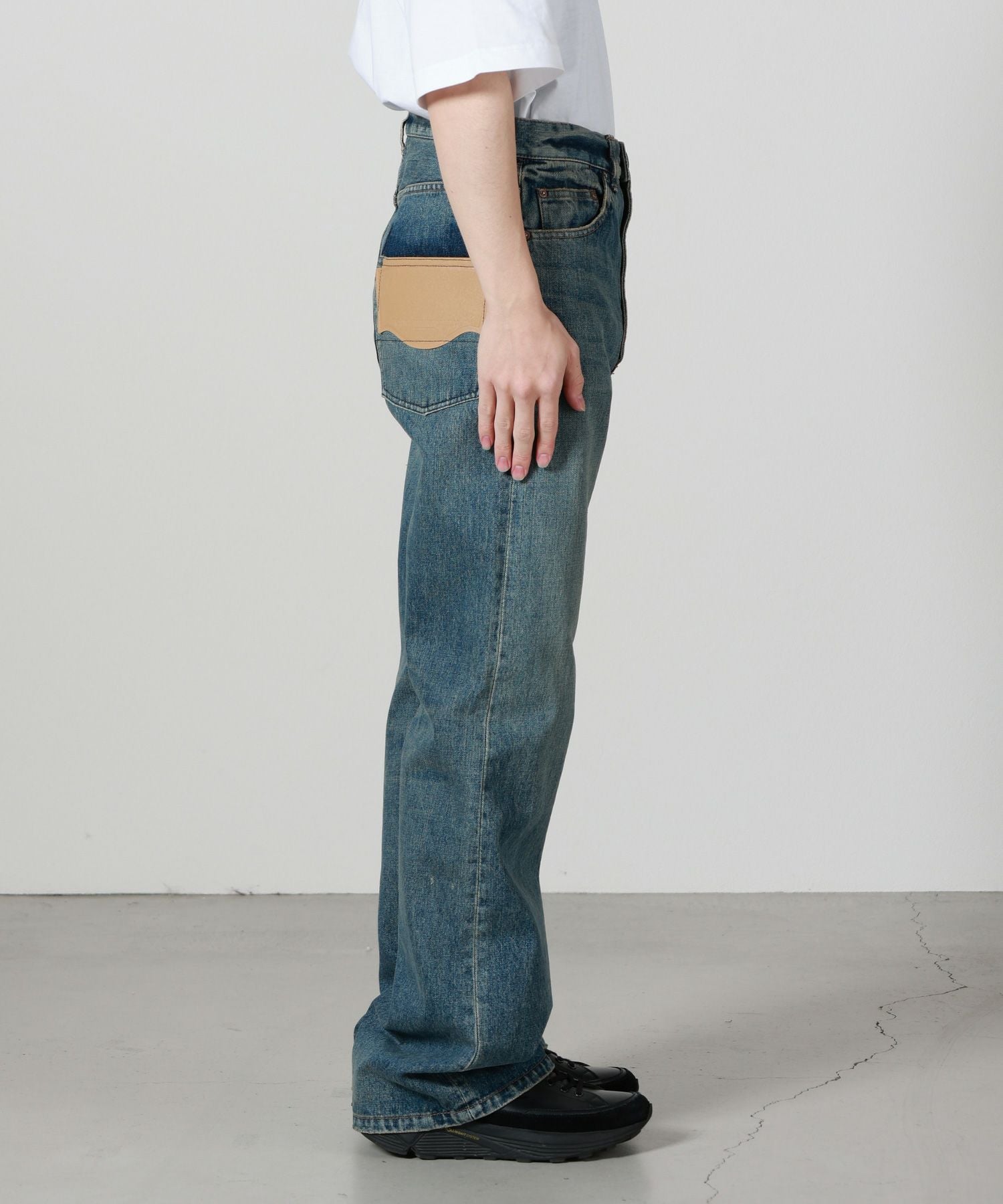 Maison MIHARA YASUHIRO(メゾンミハラヤスヒロ)】 Flared Denim Maison MIHARA YASUHIRO(メゾンミハラヤスヒロ)】 Flared Denim