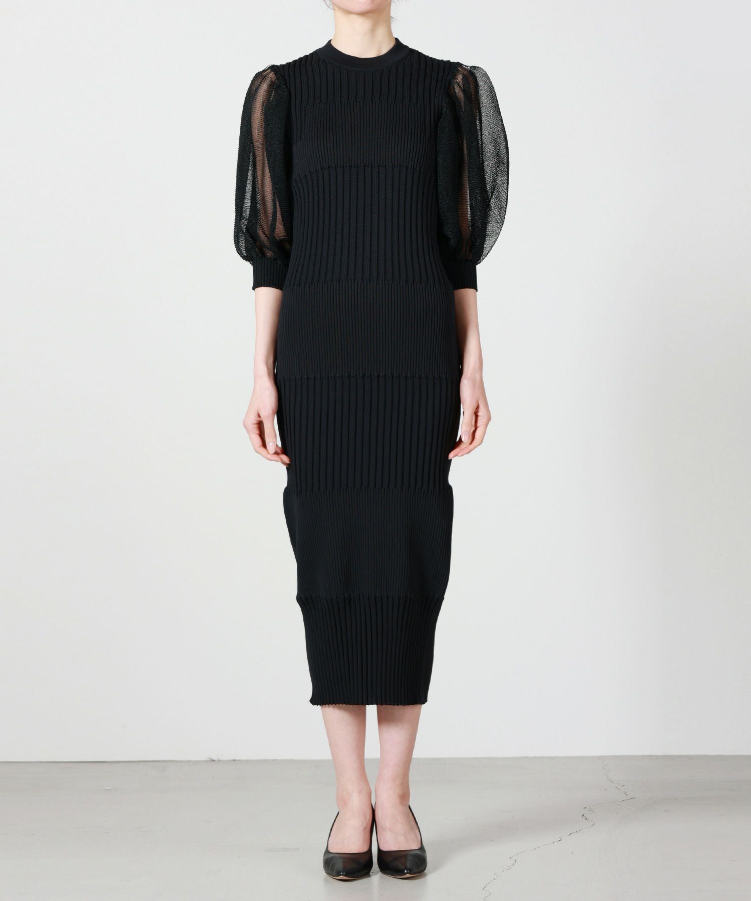 CFCL(シーエフシーエル)】 FLUTED LUCENT PUFF SLEEVE DRESS｜PARIGOT