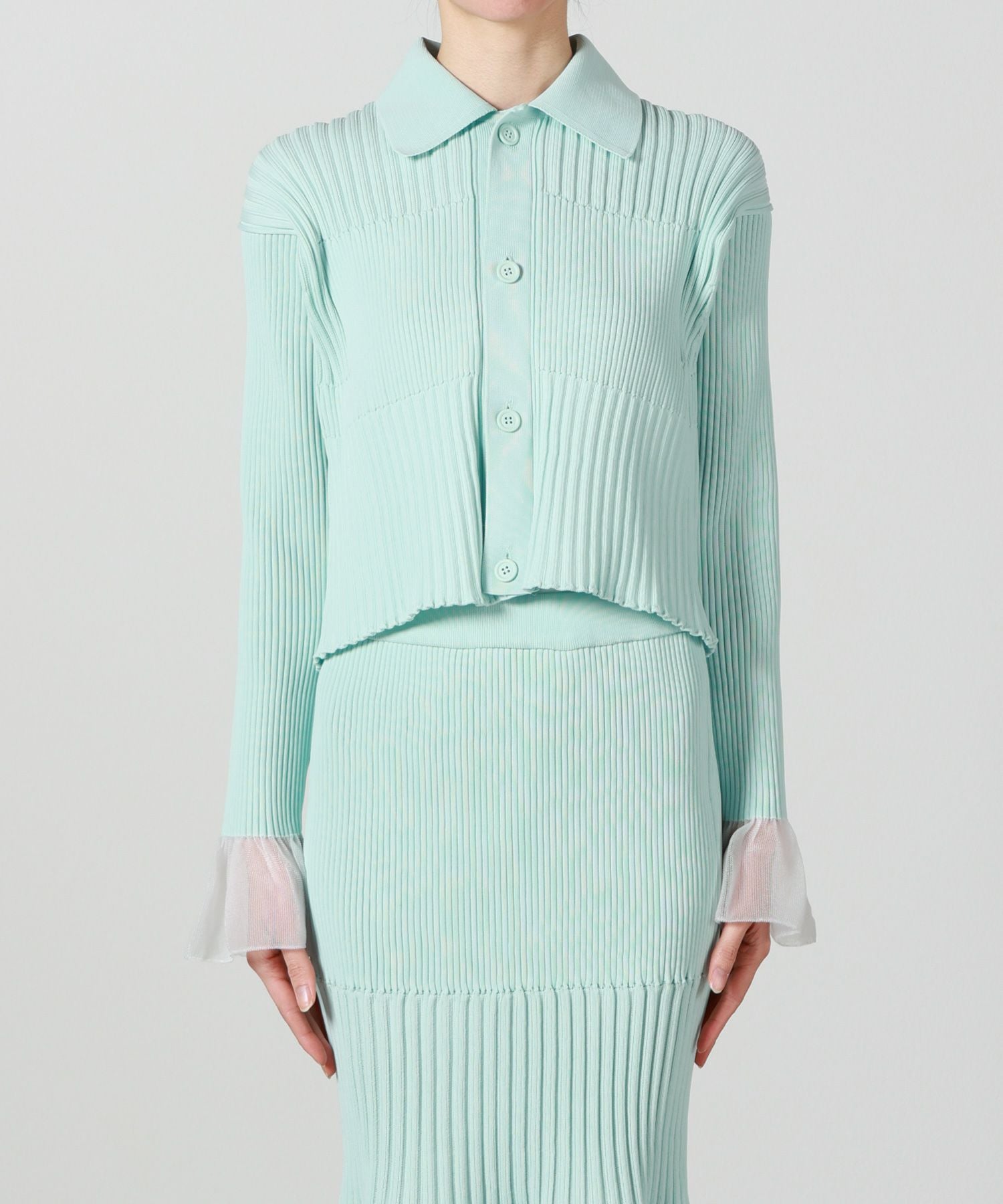 CFCLトップス CFCL(シーエフシーエル)】 FLUTED LUCENT CROPPED SHIRT CARDIGAN