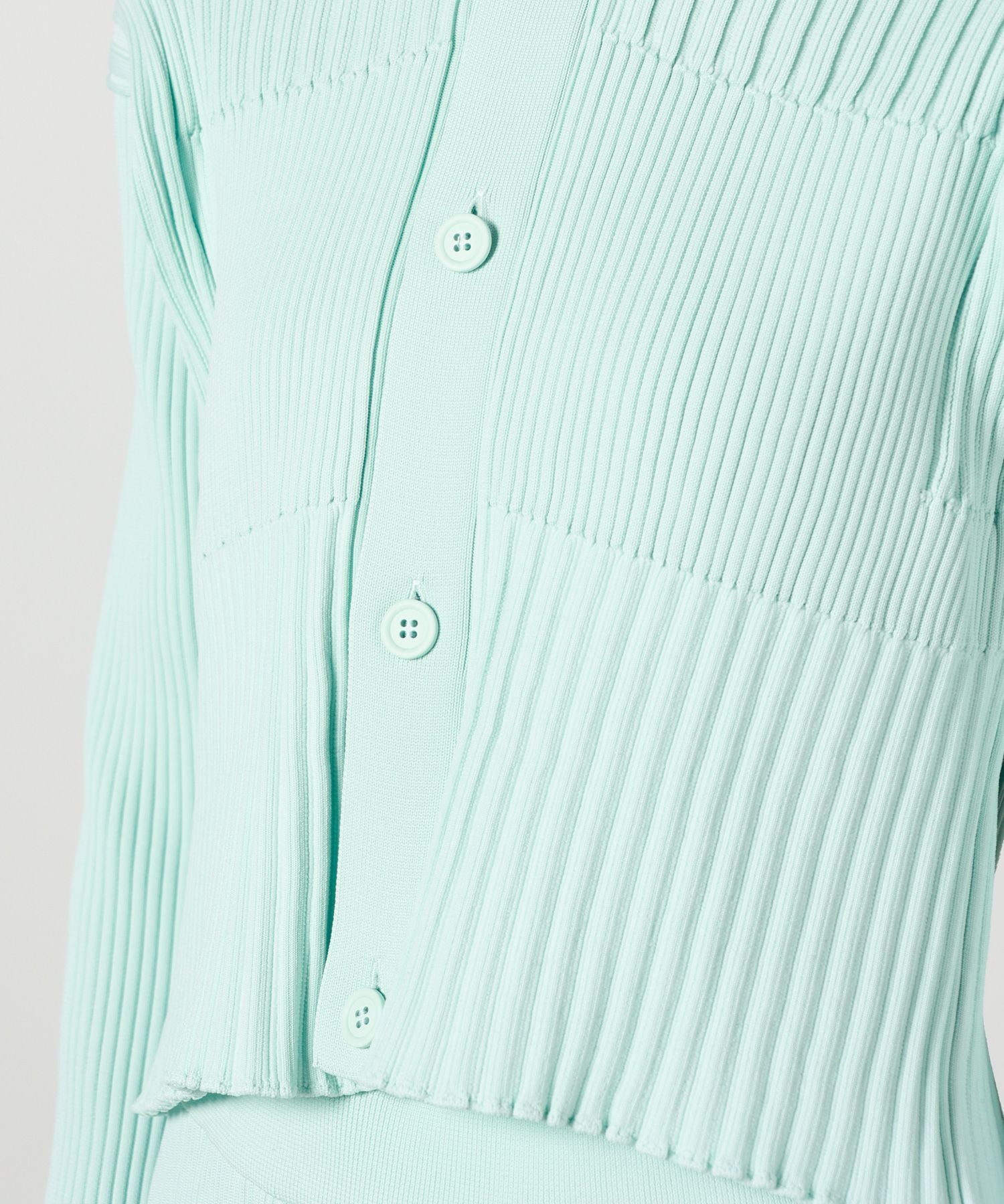 CFCL(シーエフシーエル)】 FLUTED LUCENT CROPPED SHIRT CARDIGAN