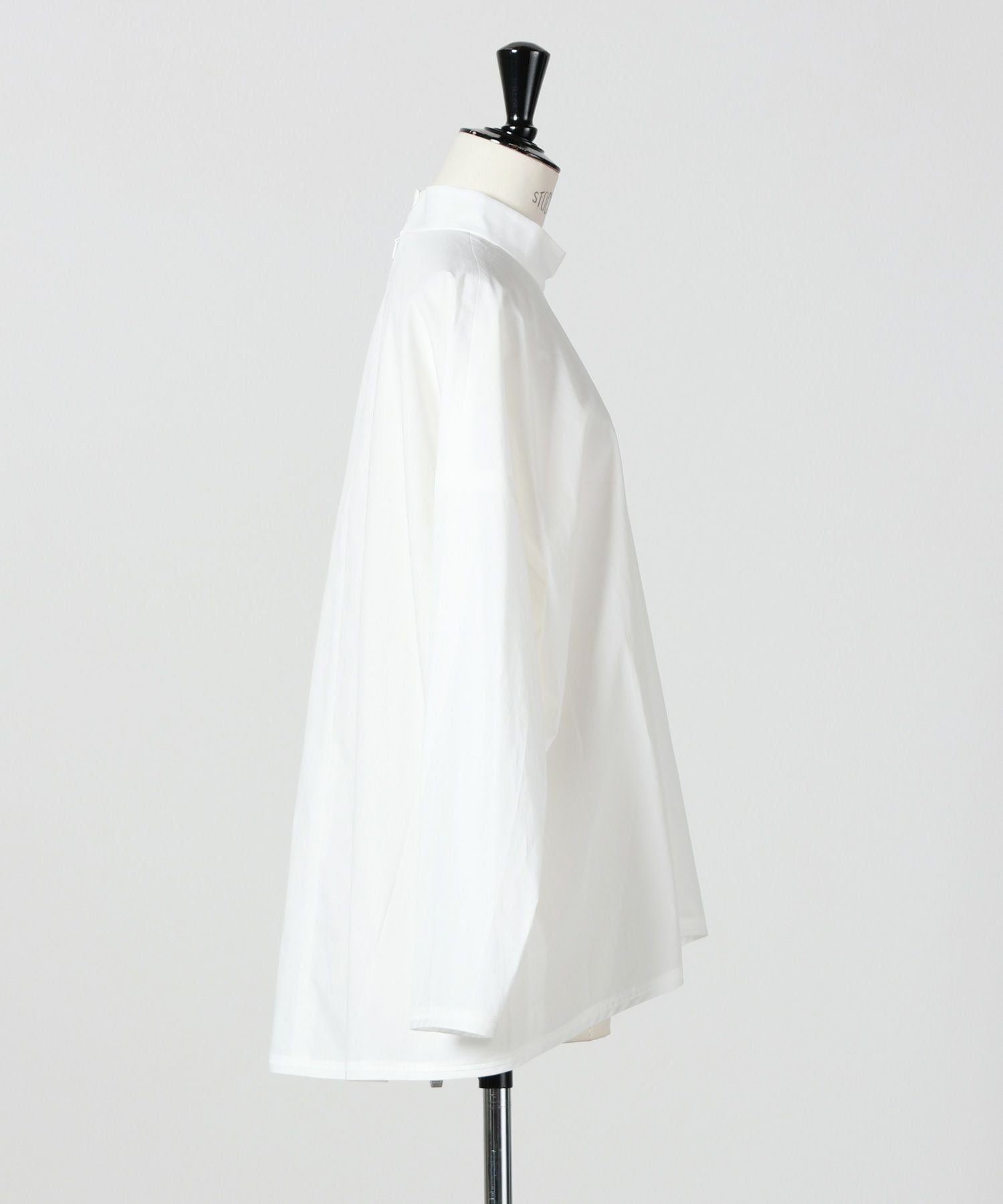 19440円エンフォルドenfold Vネックプルオーバー白 ENFOLD］Silky Punch Open V-neck Pullover – MaW SAPPORO