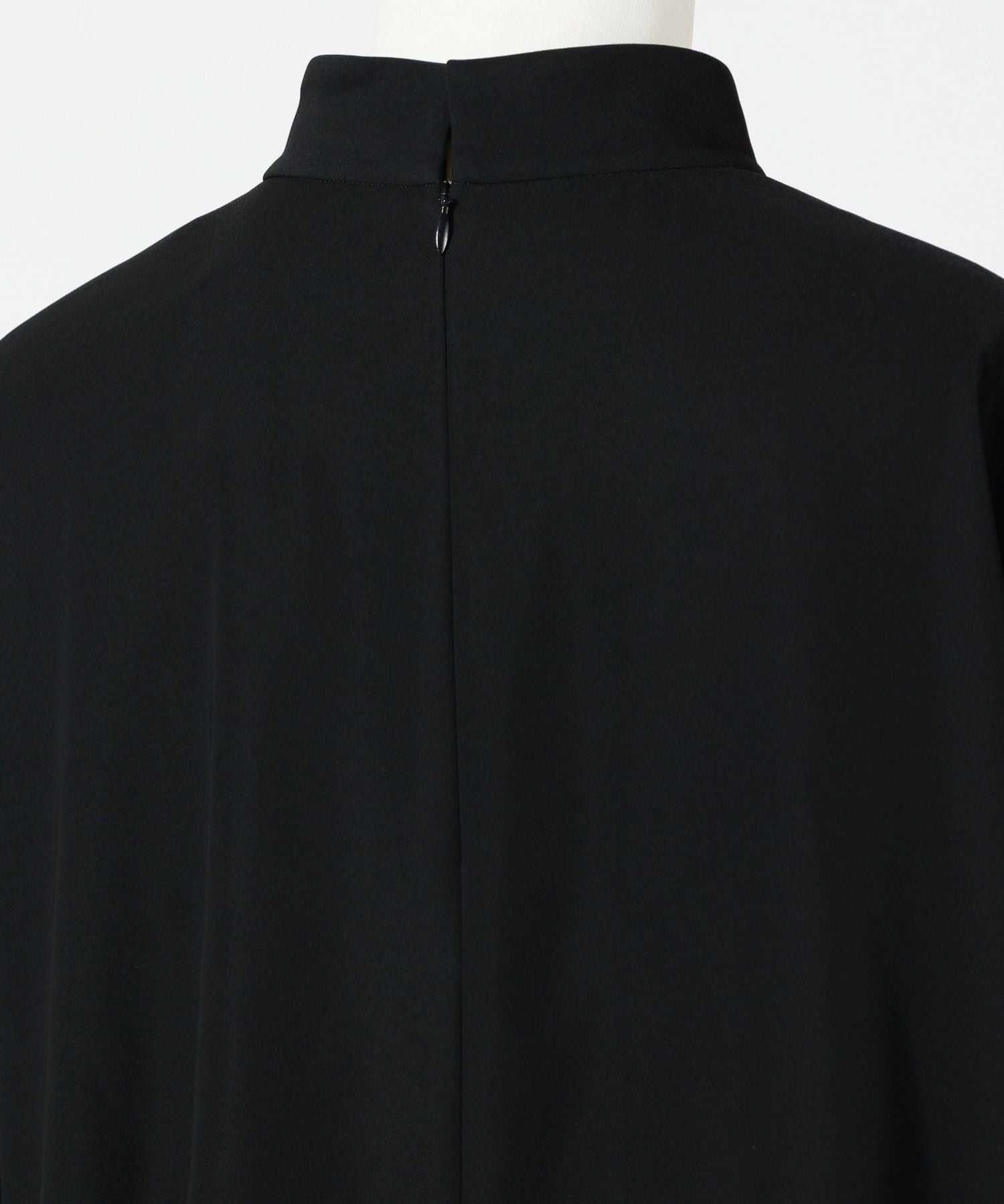 ENFOLD(エンフォルド)】 HIGH-NECK WIDE PULLOVER｜PARIGOT ONLINE