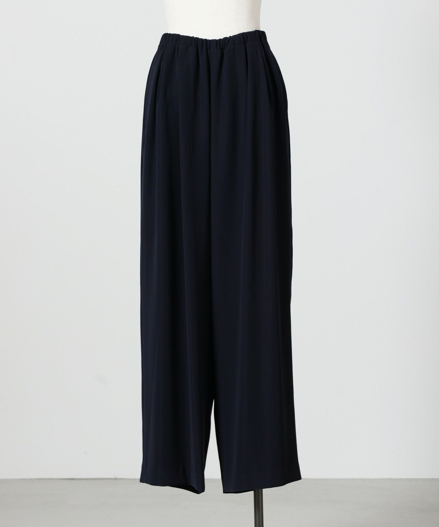 ENFOLD(エンフォルド)】 TAPERED WIDE PANTS｜PARIGOT ONLINE（パリゴ