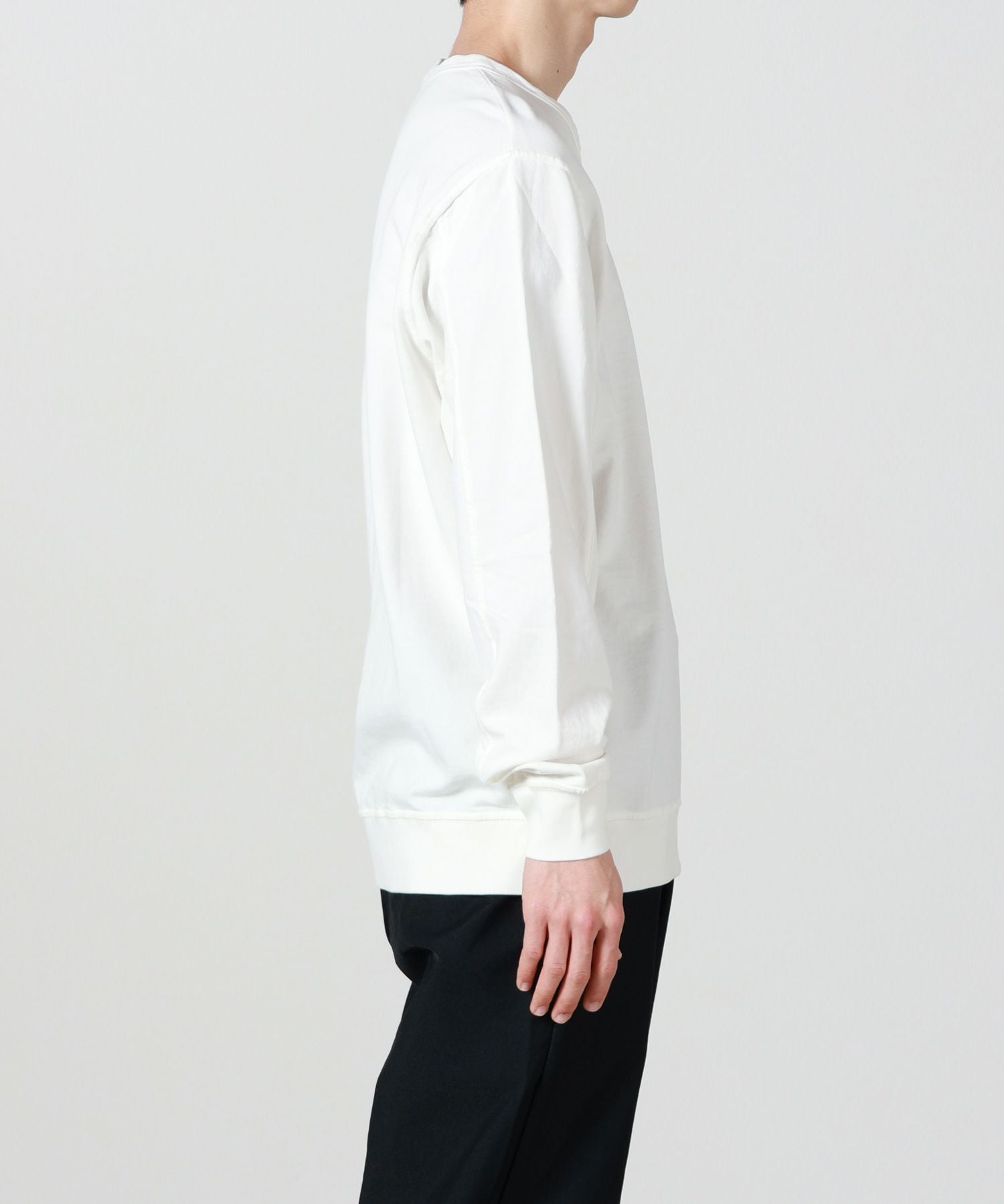 C.P. Company(シーピーカンパニー)】 LIGHT FLEECE CREWNECK