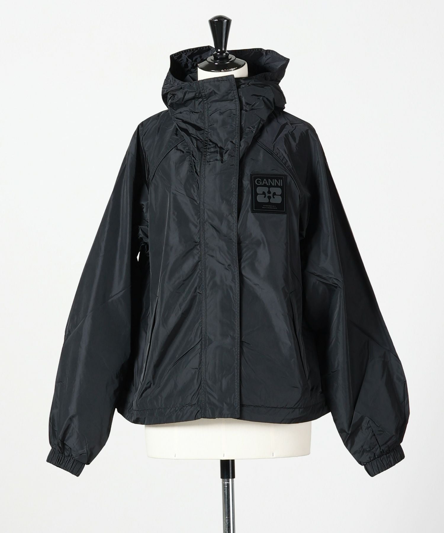 GANNI(ガニー)】 Black Nylon Jacket｜PARIGOT ONLINE（パリゴオンライン）