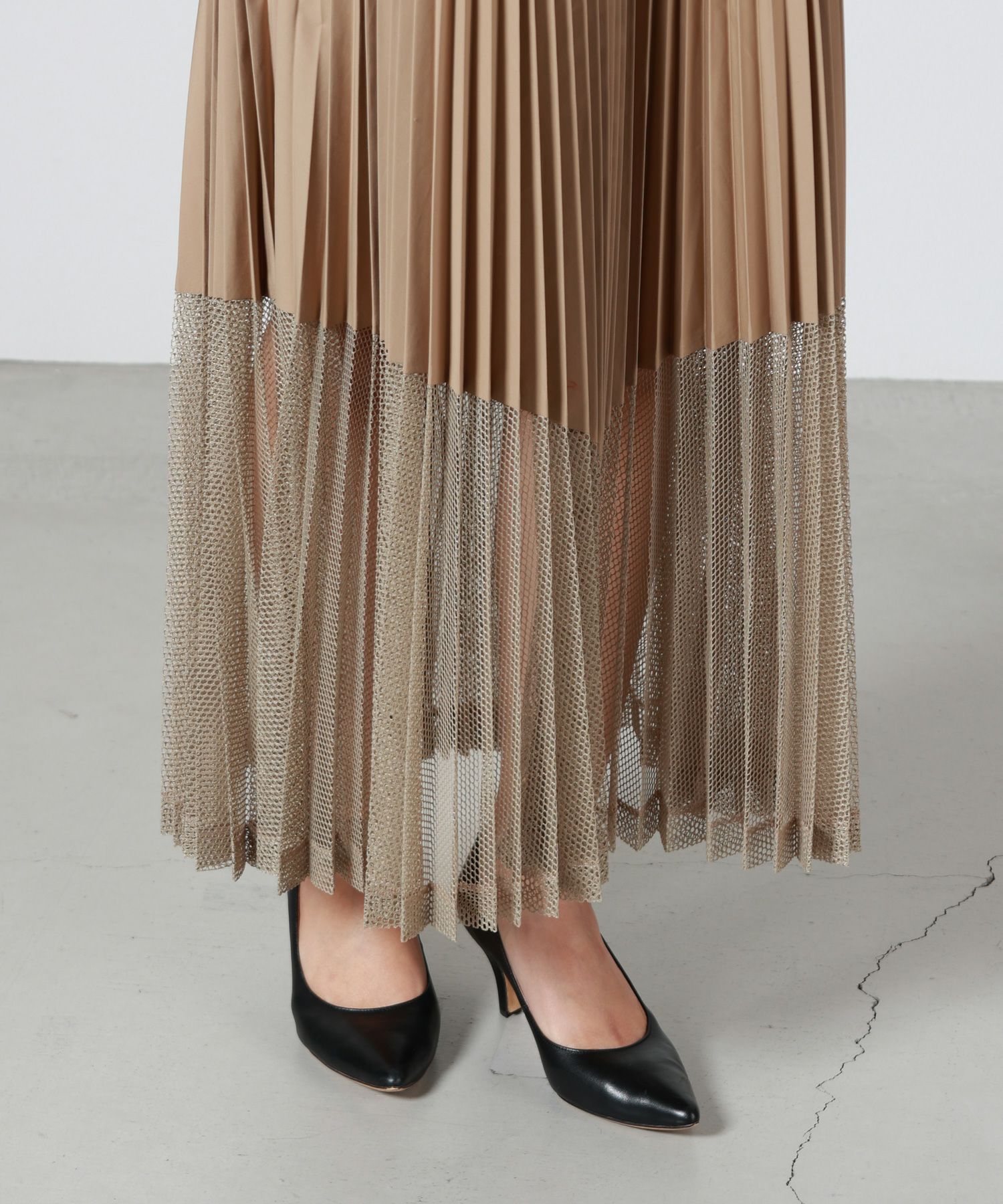 TOGA PULLA(トーガプルラ)】 TYPEWRITER MESH DRESS｜PARIGOT ONLINE