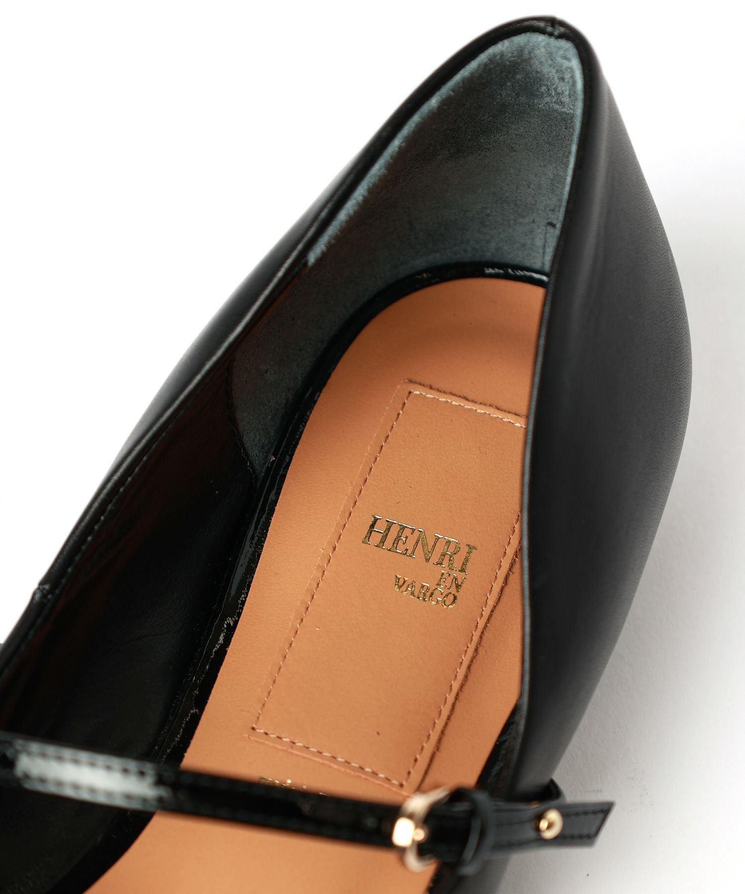 HENRI EN VARGO(ヘンリエンヴァーゴ)】 Kate｜PARIGOT ONLINE（パリゴ