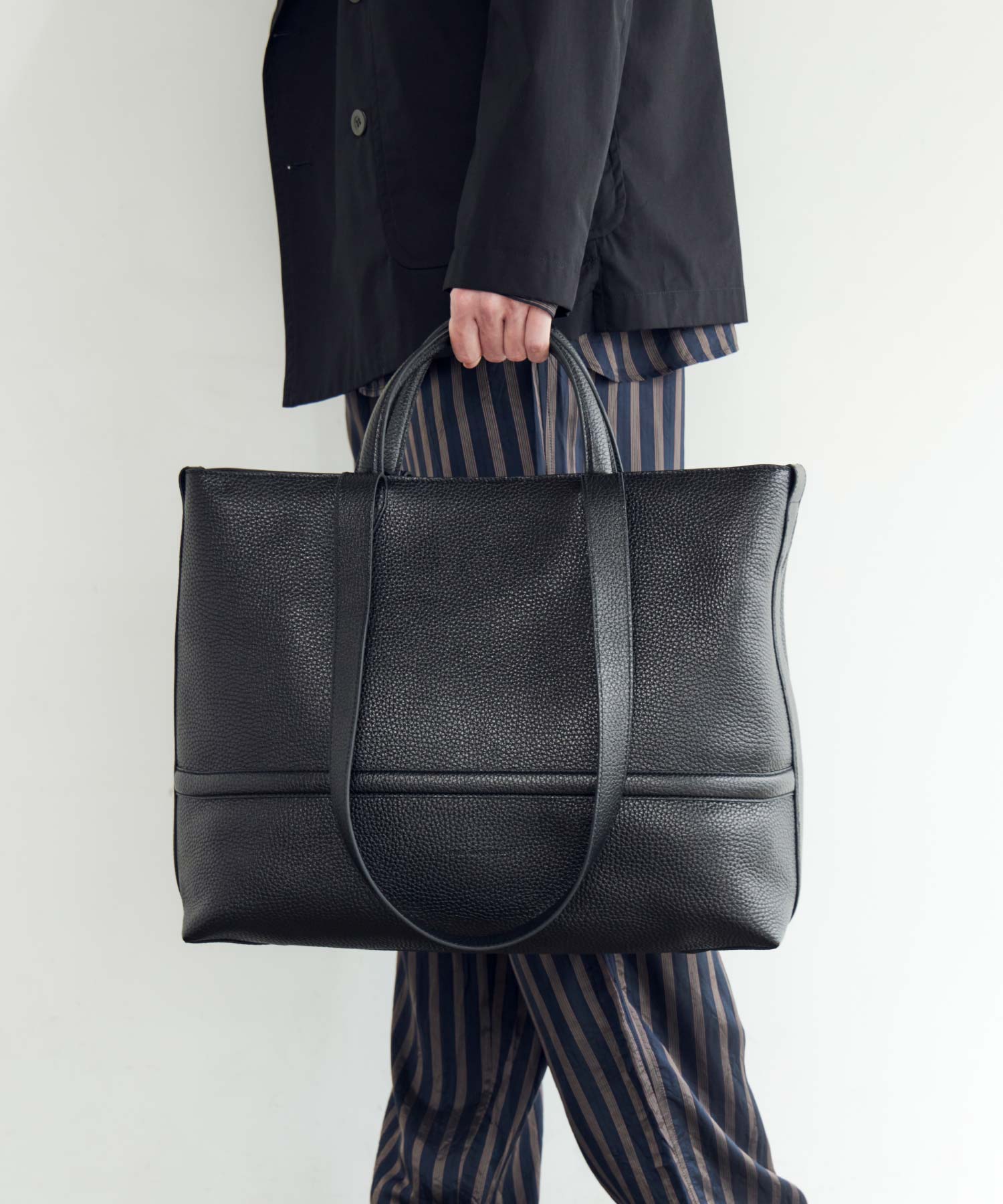 DRIES VAN NOTEN(ドリス ヴァン ノッテン)】 BOMBE174-198 M.L.BAG