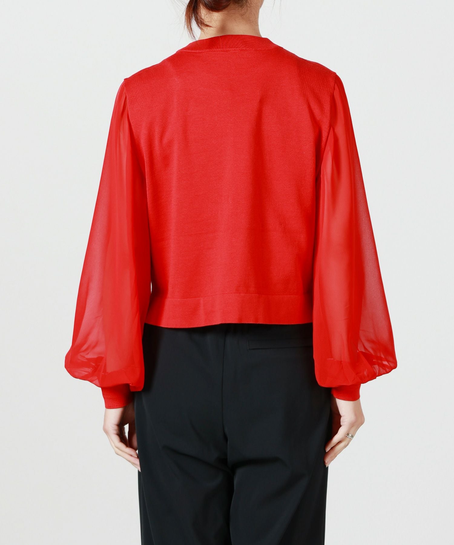 HYKE(ハイク)】 SHEER SLEEVE CREW NECK CROPPED KNIT｜PARIGOT ONLINE
