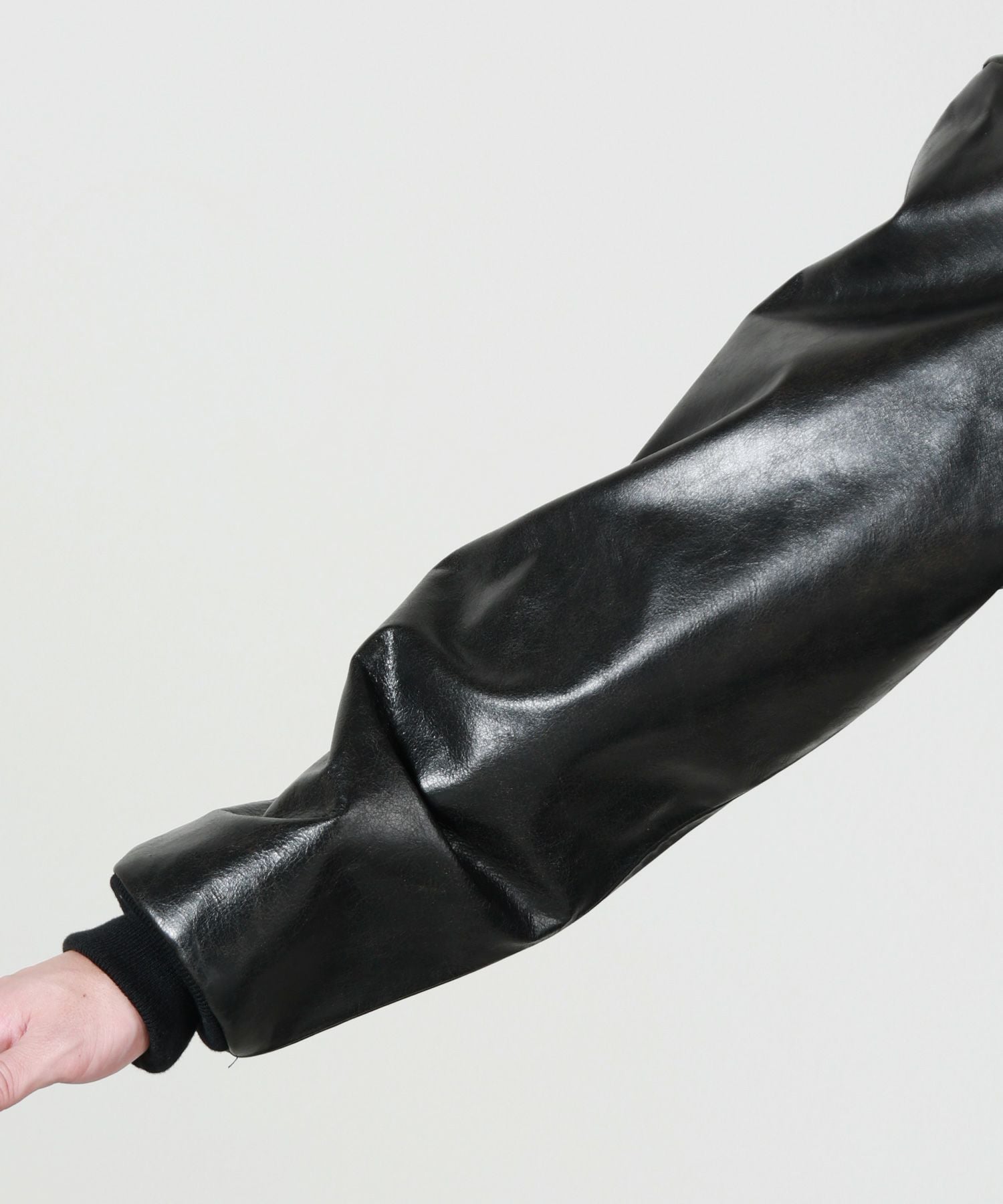 YOKE(ヨーク)】 Cracked Leather Flight Jacket｜PARIGOT ONLINE