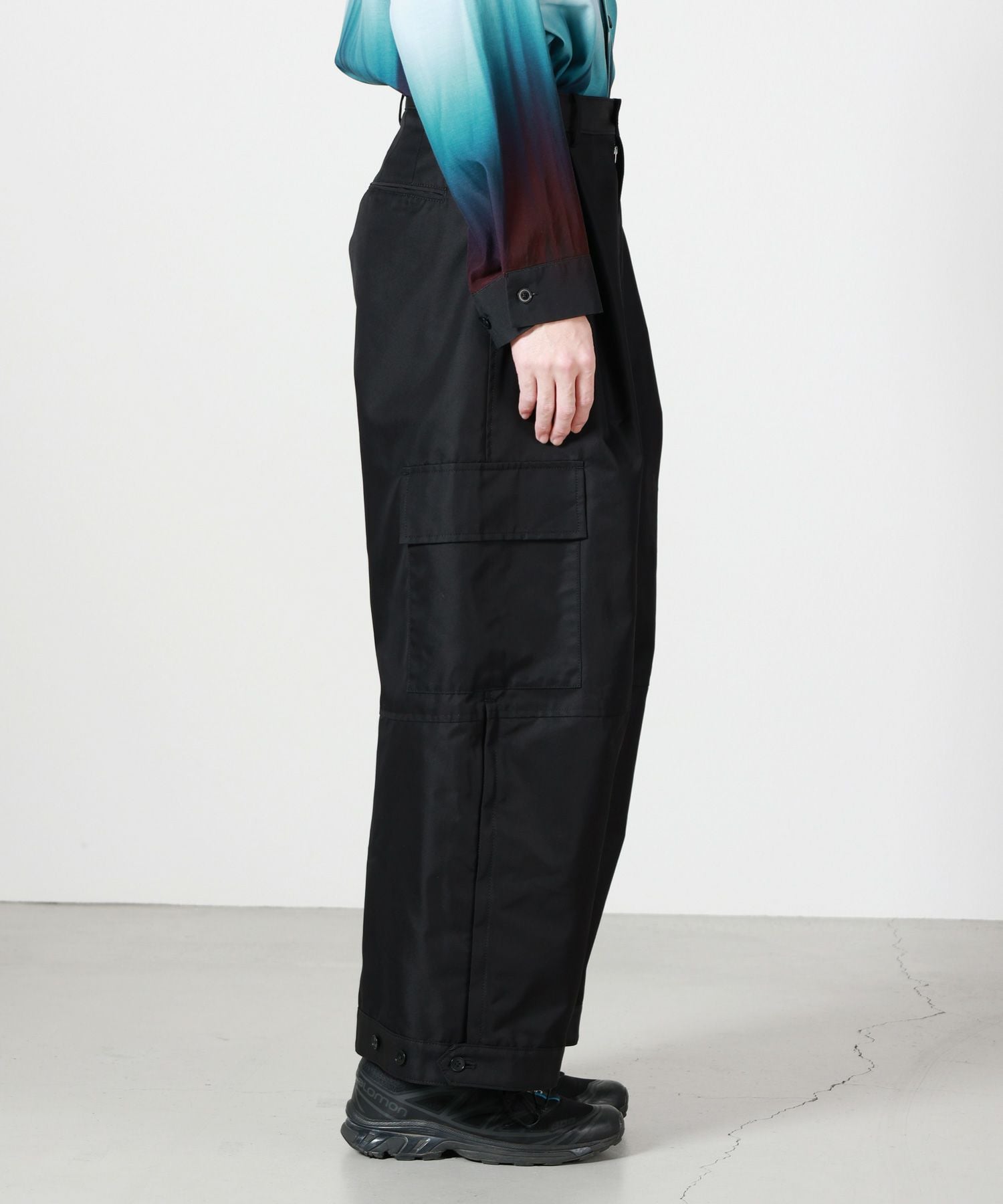 08sircus(08サーカス)】 Giza cotton cargo tuck pants｜PARIGOT