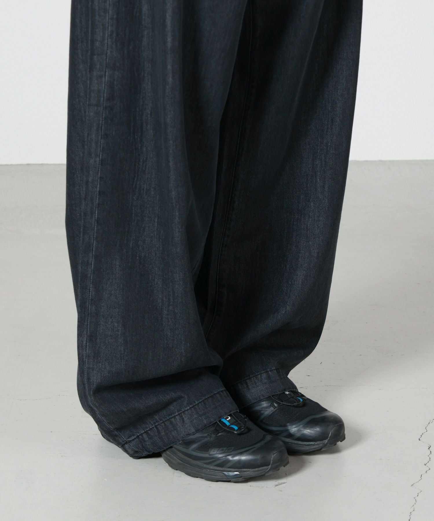 in・stru(men-tal).(インストルメンタル)】 Cotton Tencel Denim Baggy