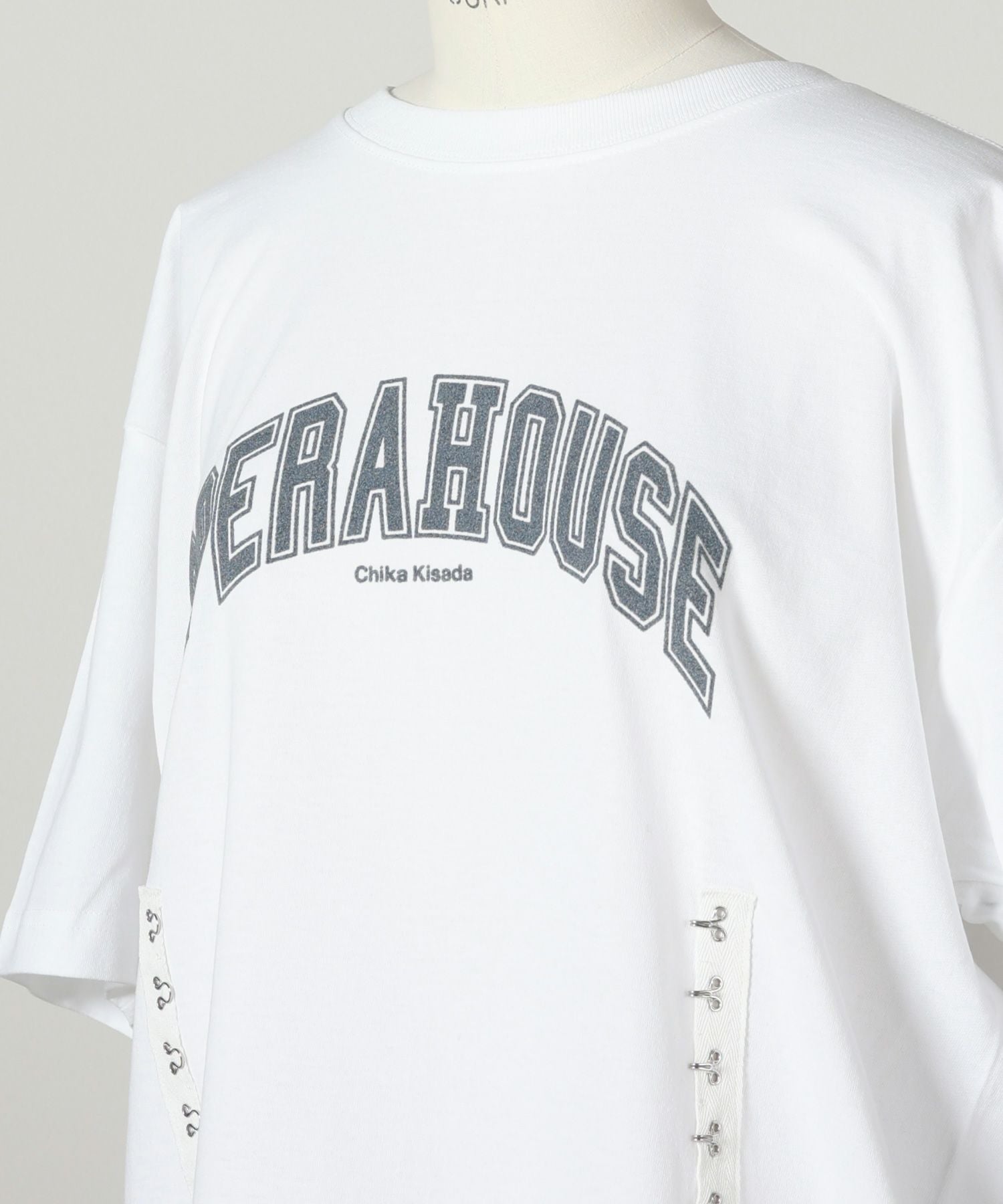 Chika Kisada(チカ キサダ)】 コルセットTシャツ｜PARIGOT ONLINE