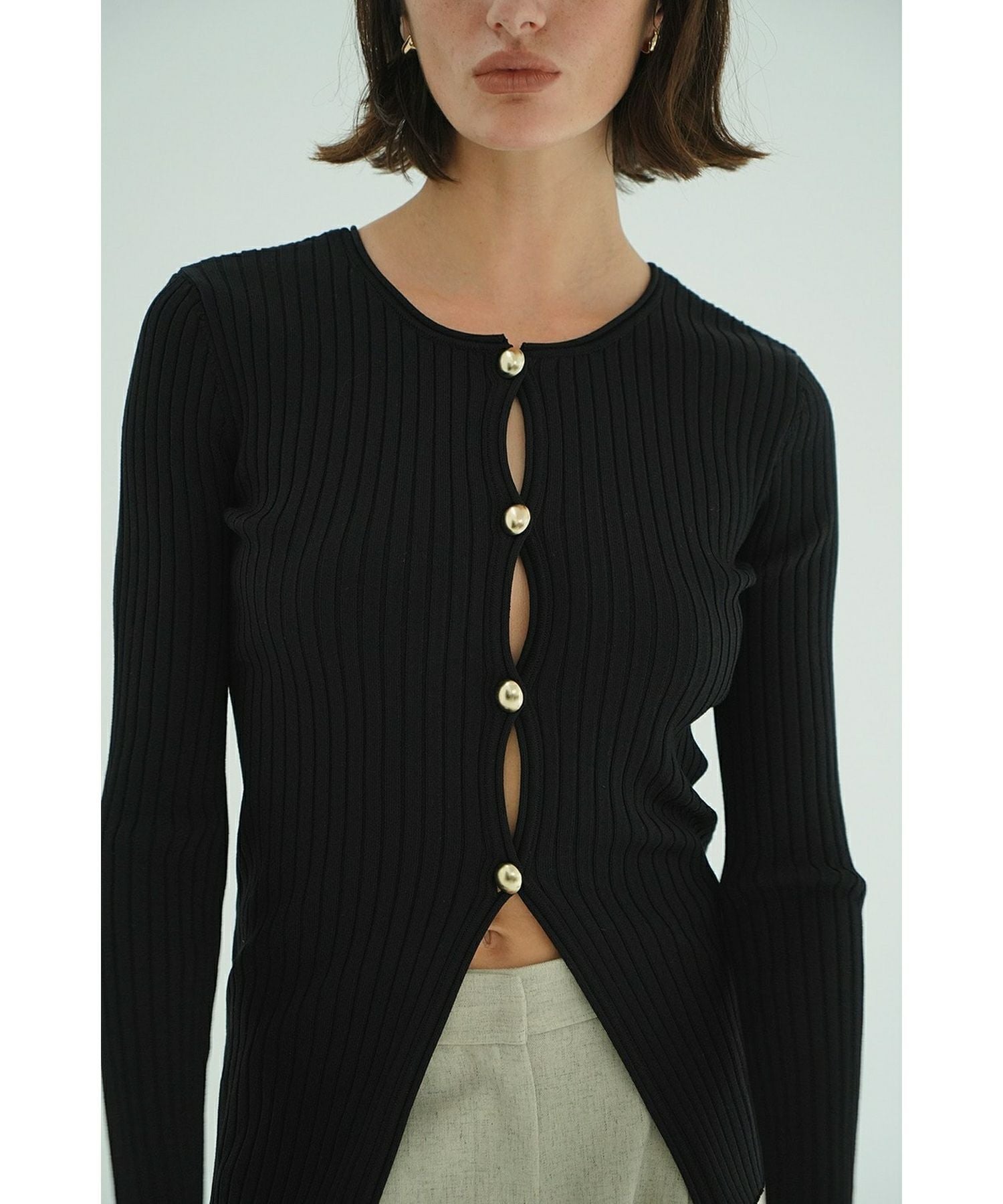 CLANE(クラネ)】 W FACE GOLD BUTTON KNIT TOPS｜PARIGOT ONLINE